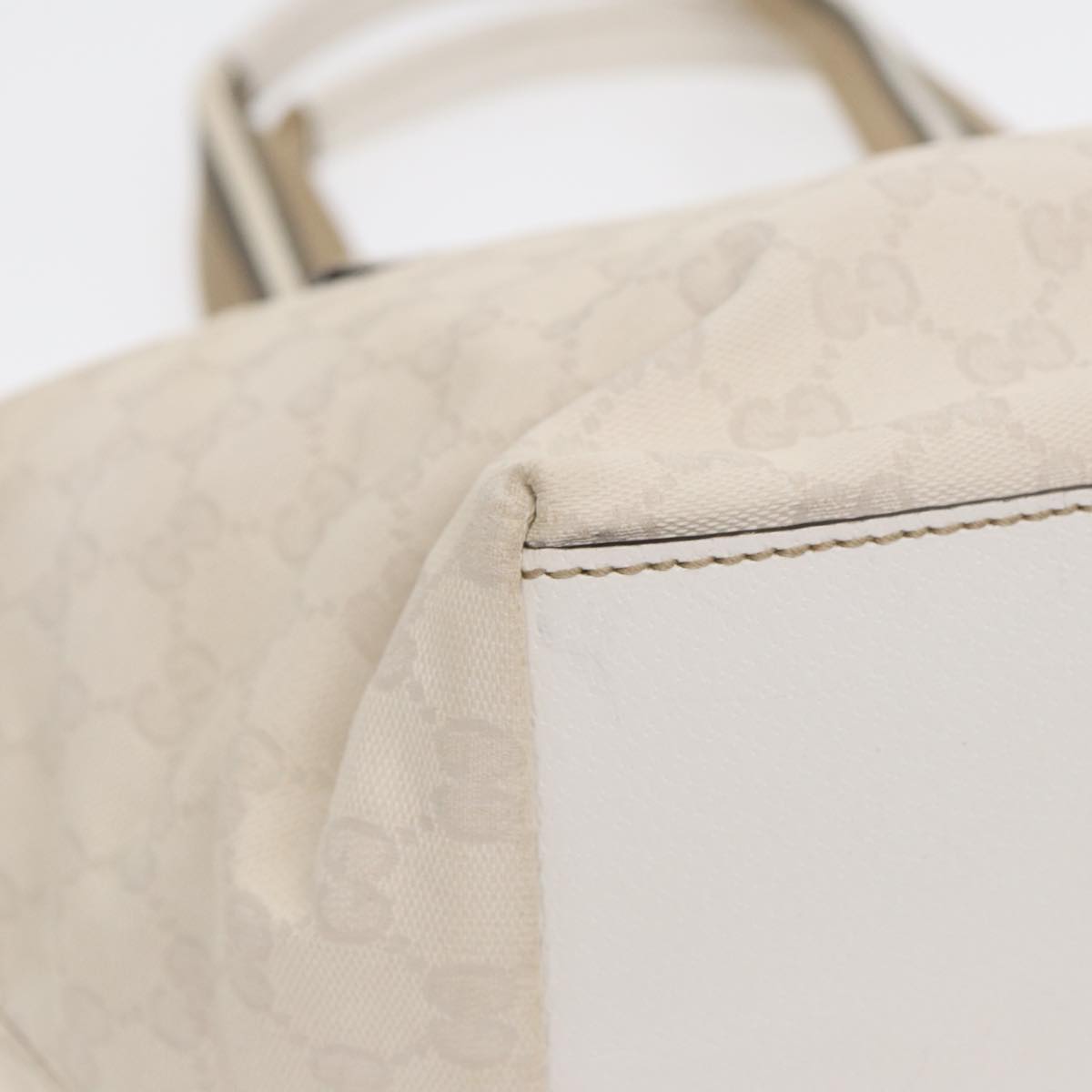 GUCCI GG Supreme Tote Bag White Beige gold 131230 ki4782