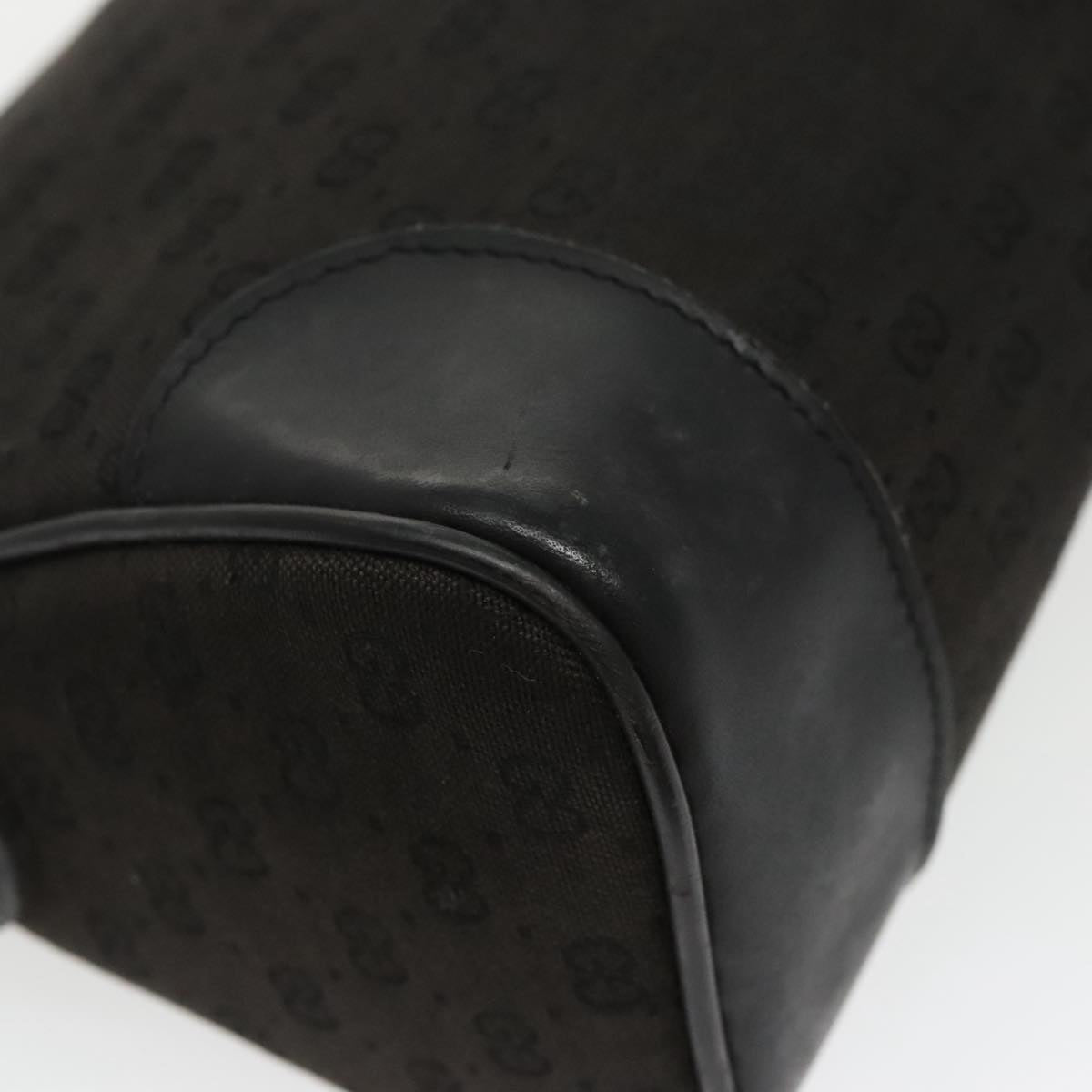 GUCCI Micro GG Canvas Shoulder Bag Black ki5051