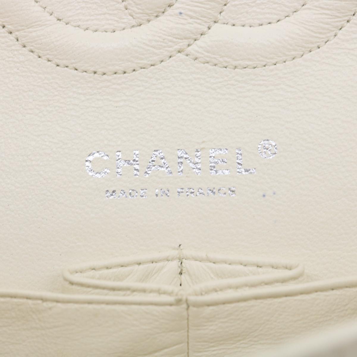 CHANEL Matelasse Double Flap Chain Shoulder Bag Caviar Skin White CC knn085