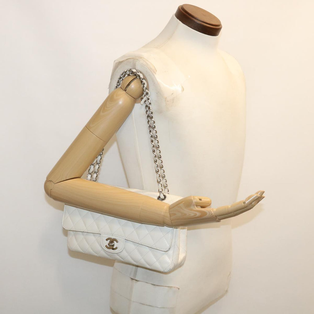 CHANEL Matelasse Double Flap Chain Shoulder Bag Caviar Skin White CC knn085