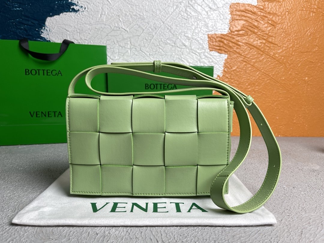 GLAMI Cassette Light Green, For Women, WomenÃƒÂ¢Ã¢â€šÂ¬Ã¢â€žÂ¢s Bags 9.1in/23cm