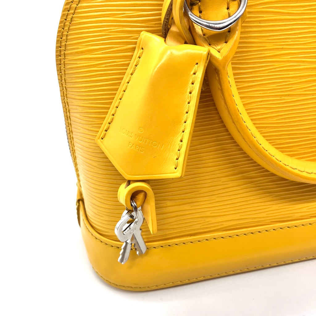LOUIS VUITTON Epi alma BB