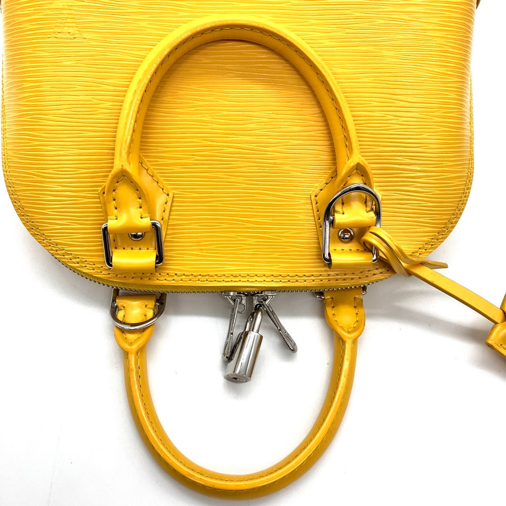LOUIS VUITTON Epi alma BB