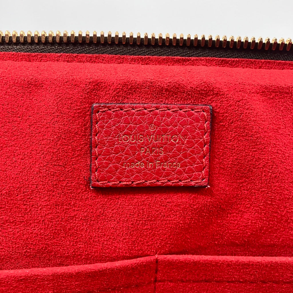 LOUIS VUITTON Estrella Shoulder bag