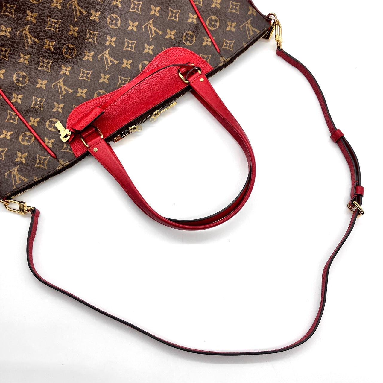 LOUIS VUITTON Estrella Shoulder bag