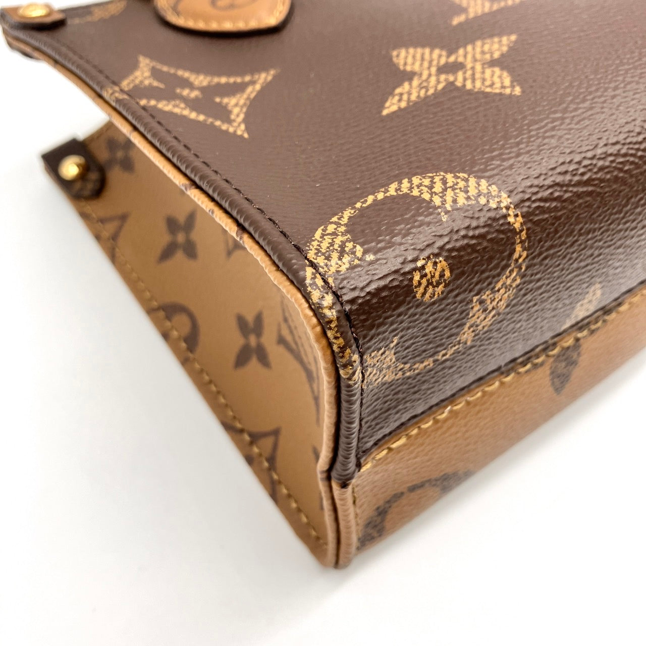 LOUIS VUITTON ON THE GO BB RFID