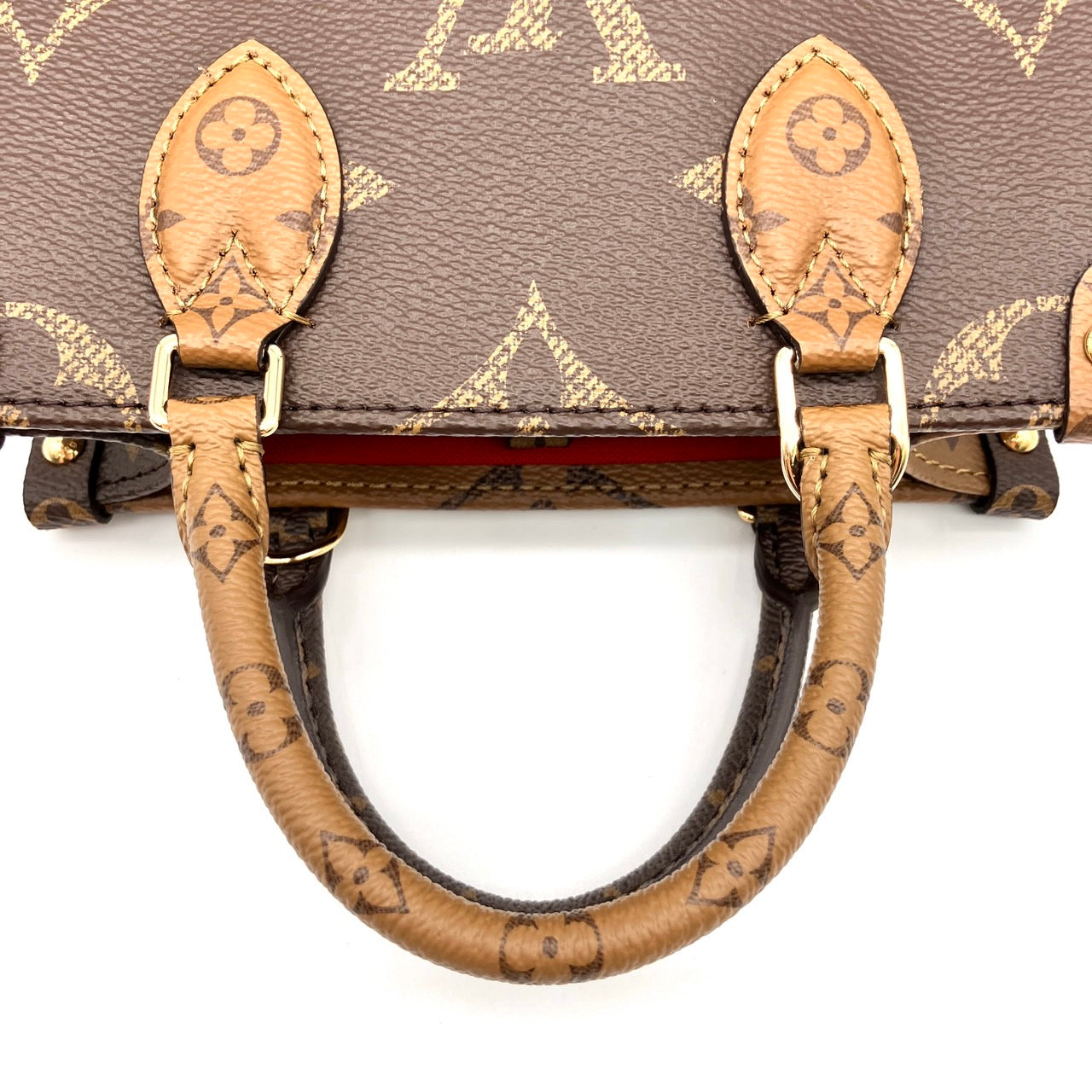 LOUIS VUITTON ON THE GO BB RFID