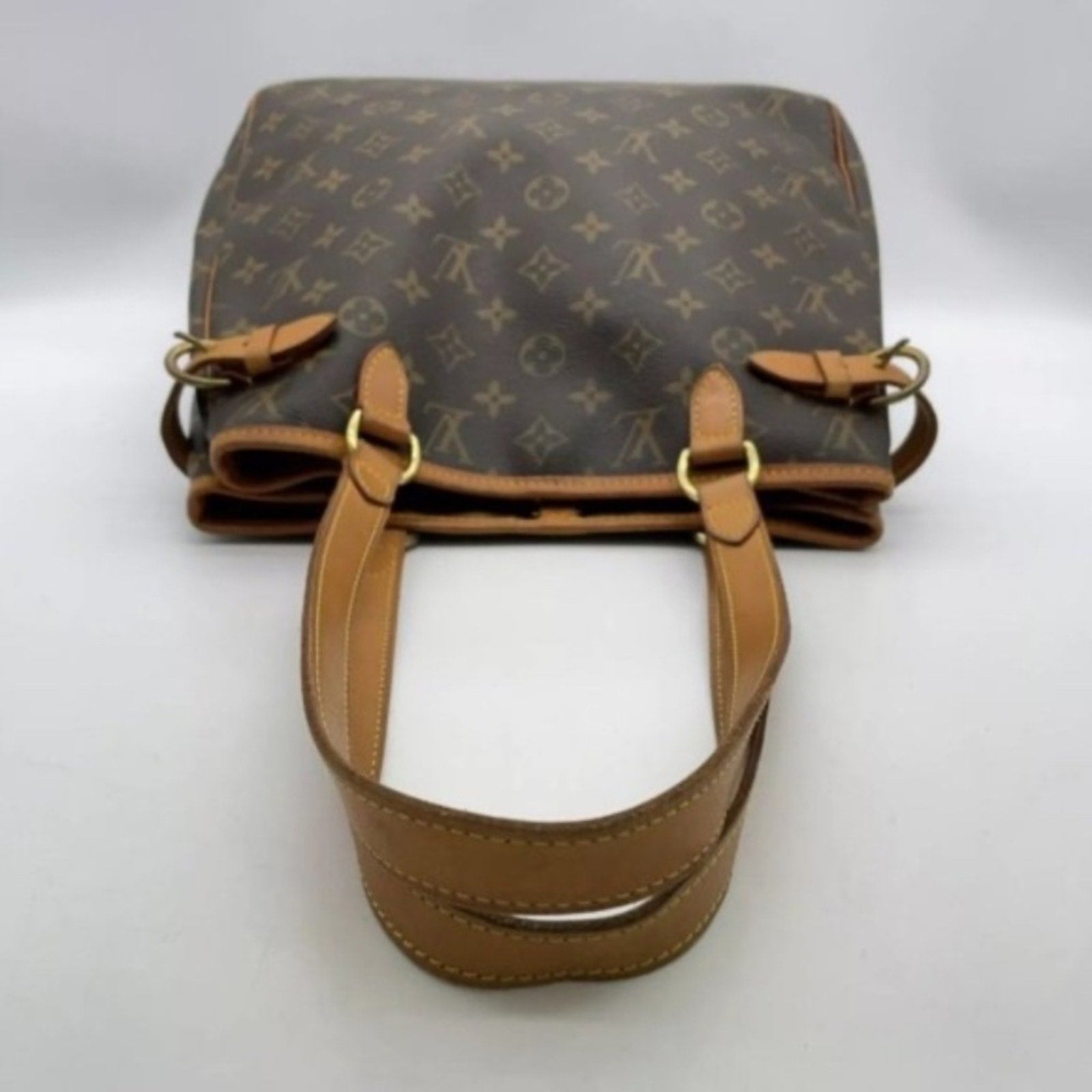 Louis Vuitton Batignolles Vertical Shoulder Bag