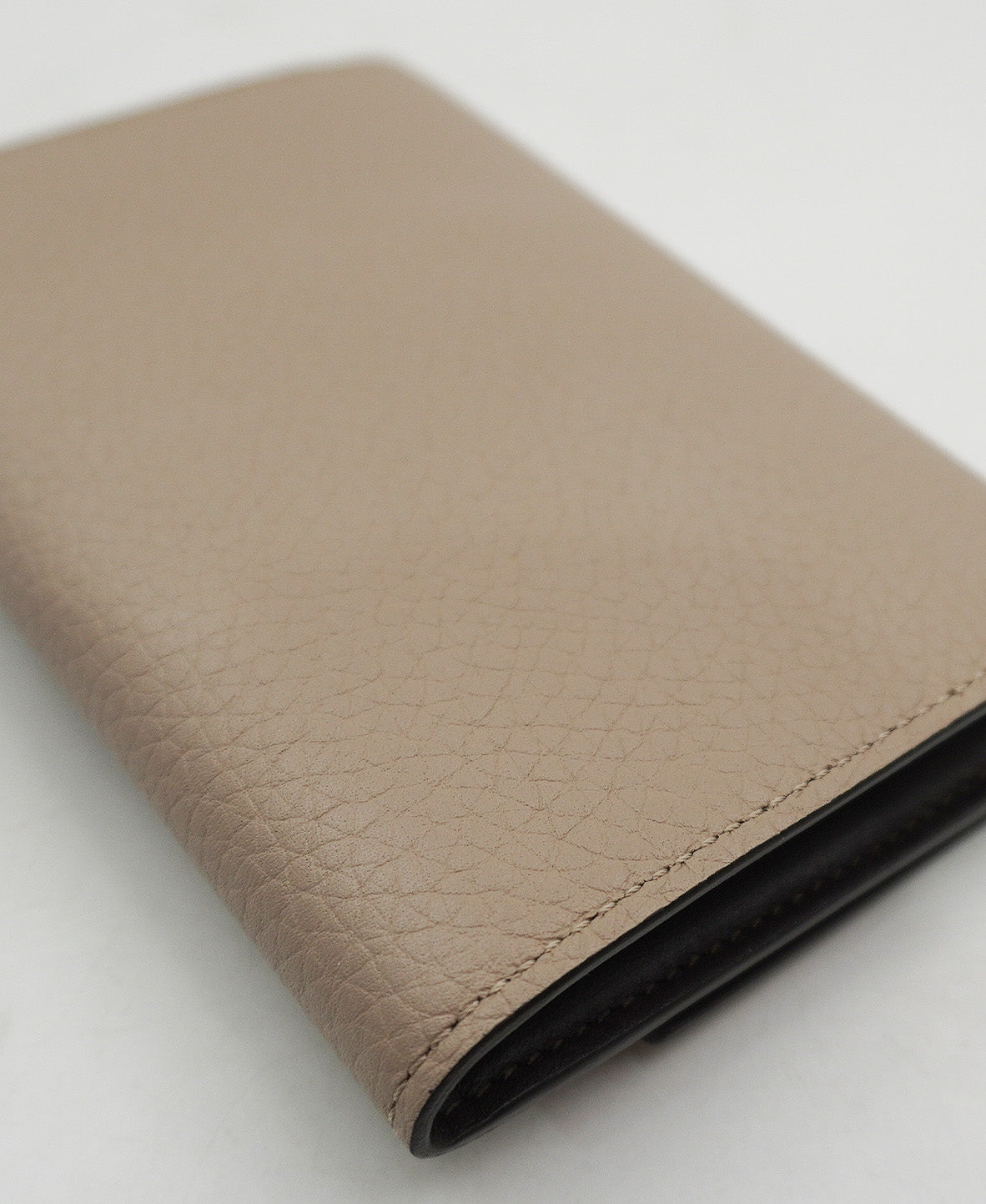Capucines Compact Wallet in Taurillon Leather Cream