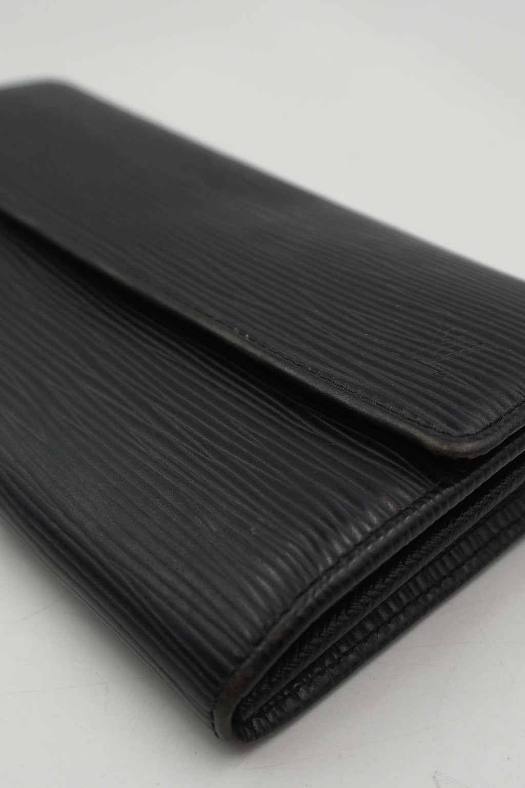 Epi Porte Tresor Long Wallet Black