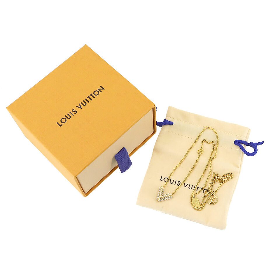 LOUIS VUITTON Essential V Pearl Motif Necklace Gold