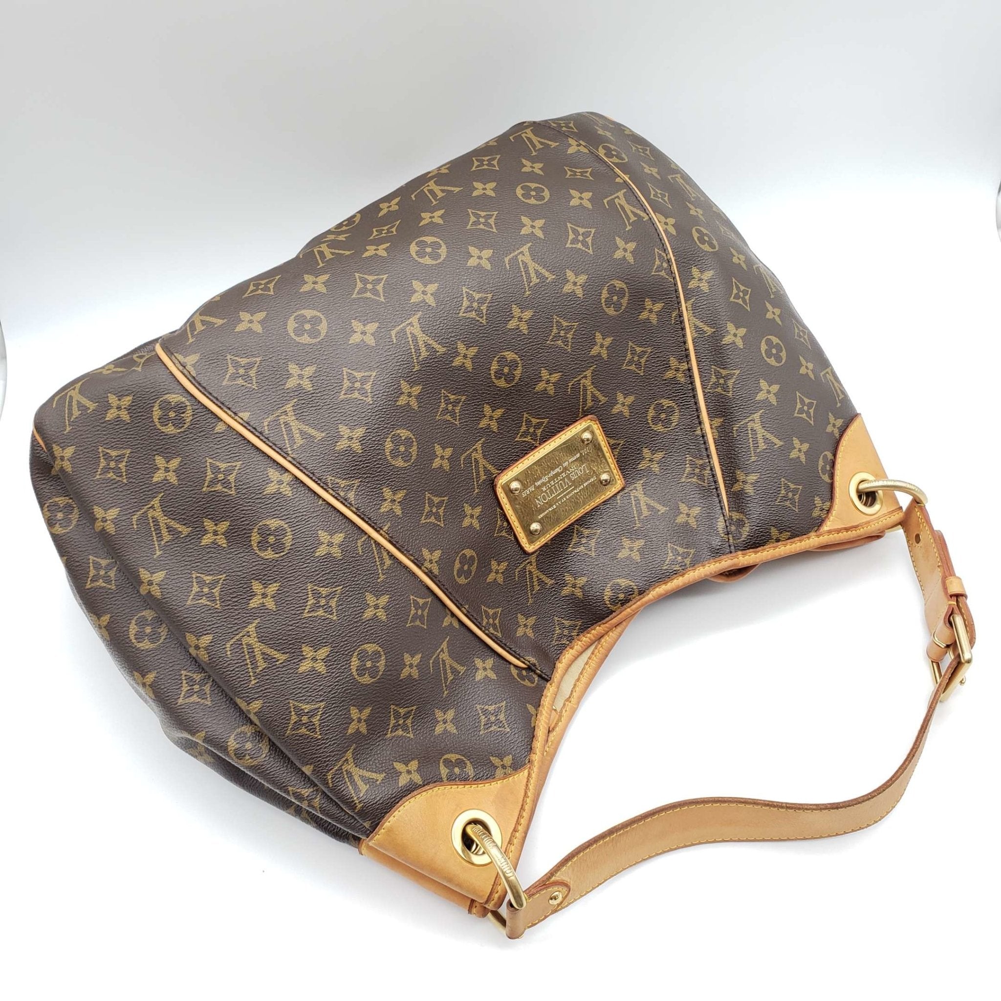 Louis Vuitton Galliera GM Monogram Hobo Bag