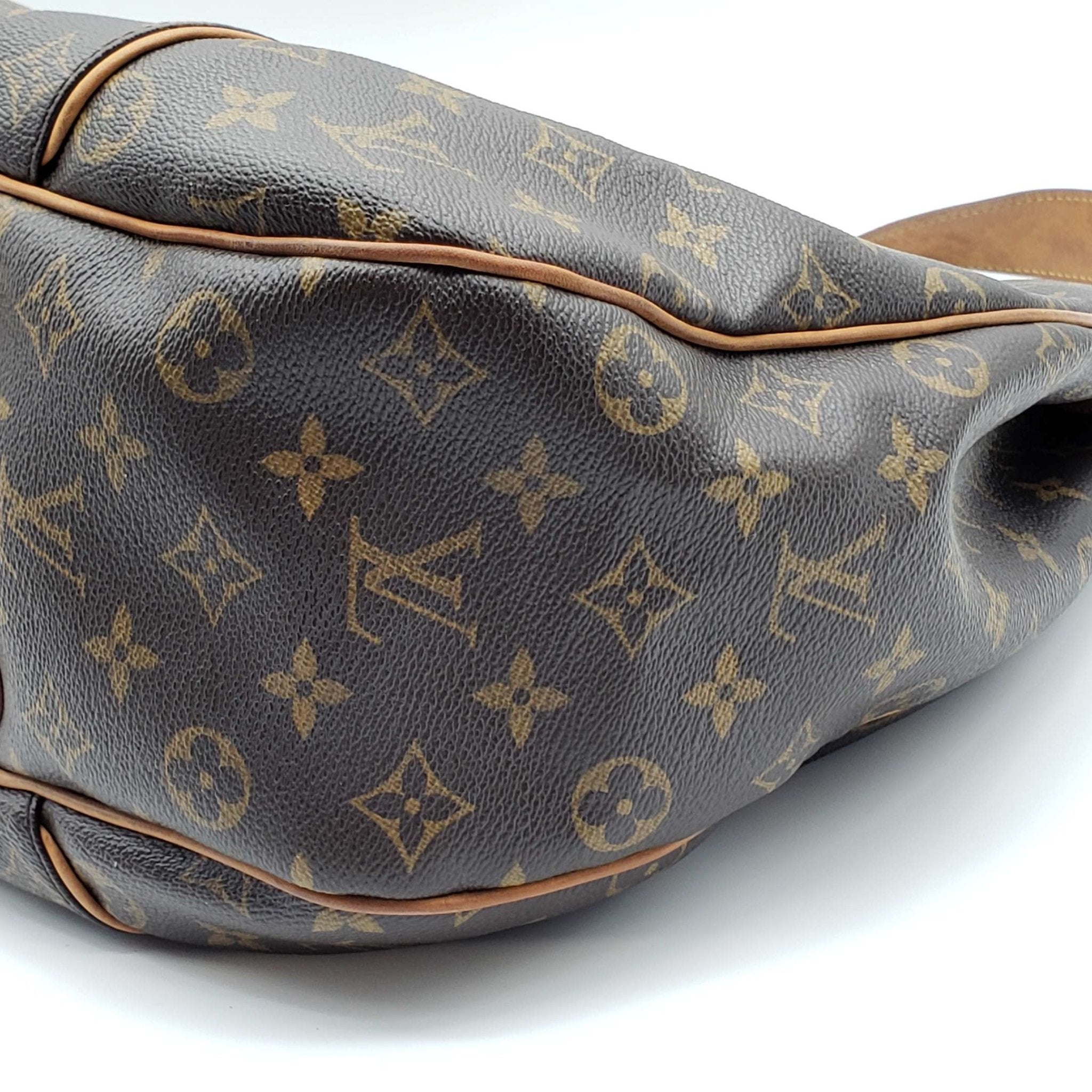 Louis Vuitton Galliera GM Monogram Tote Bag
