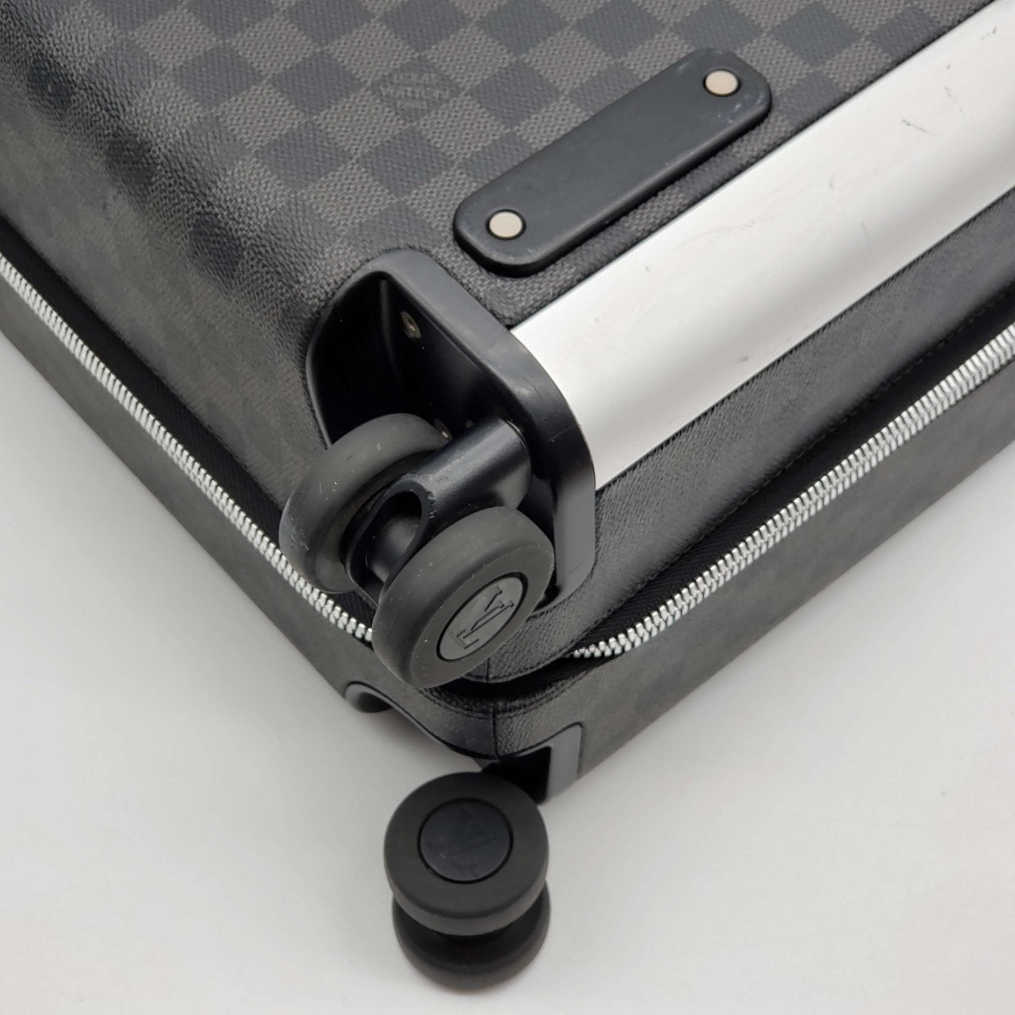 Louis Vuitton Horizon 55 Graphite Travel Luggage Bag