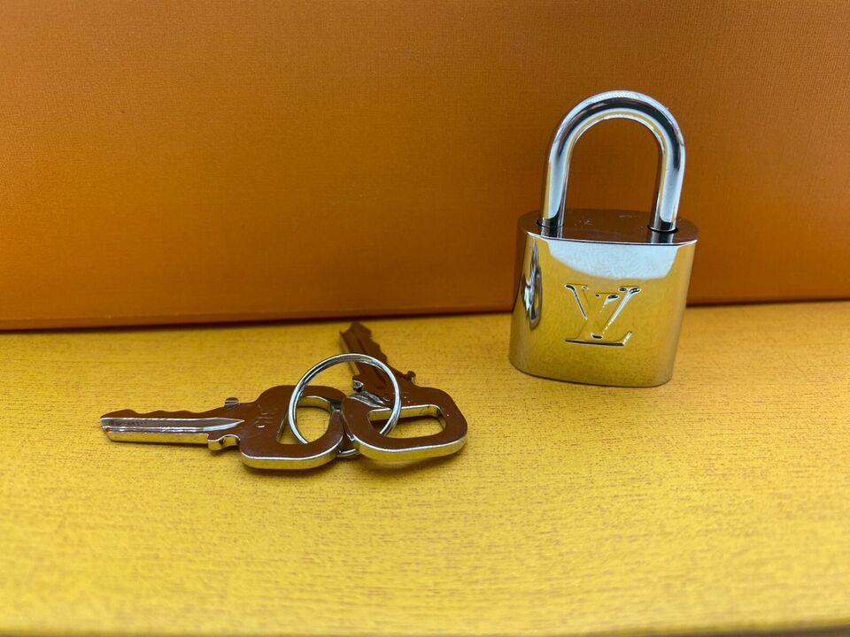 Louis Vuitton Lock & 2 Key Brass Silver #315