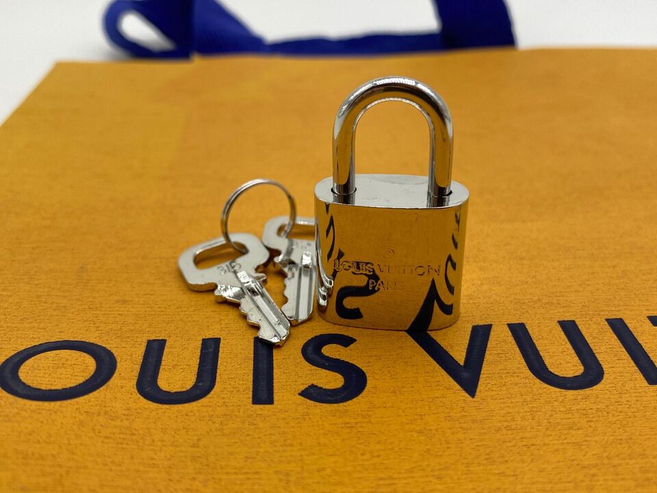 Louis Vuitton Lock & 2 Key Brass Silver #315