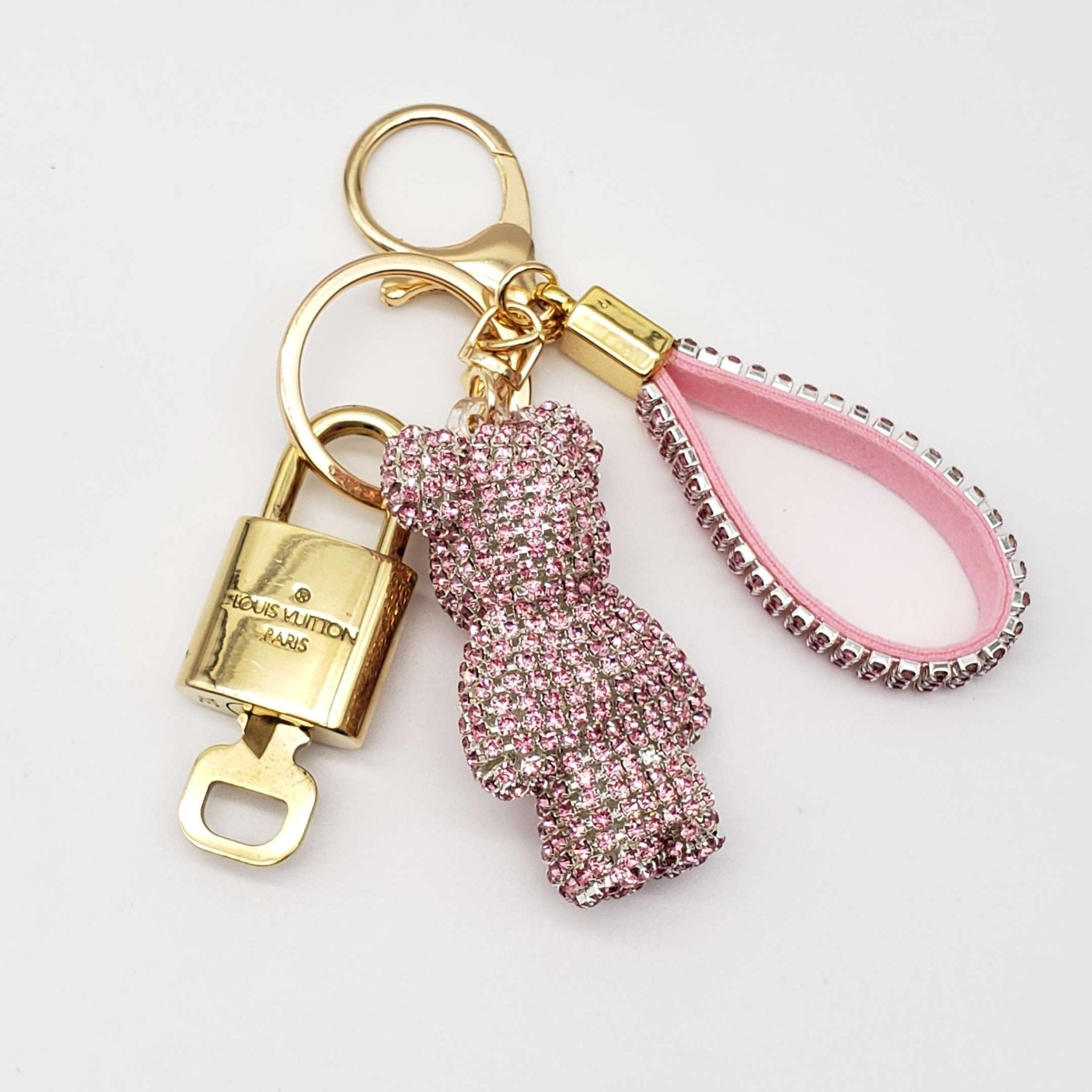 Lo100%  Louis Vuitton Lock and Key with Unbranded Keychain, Keycharm, Bagcharm