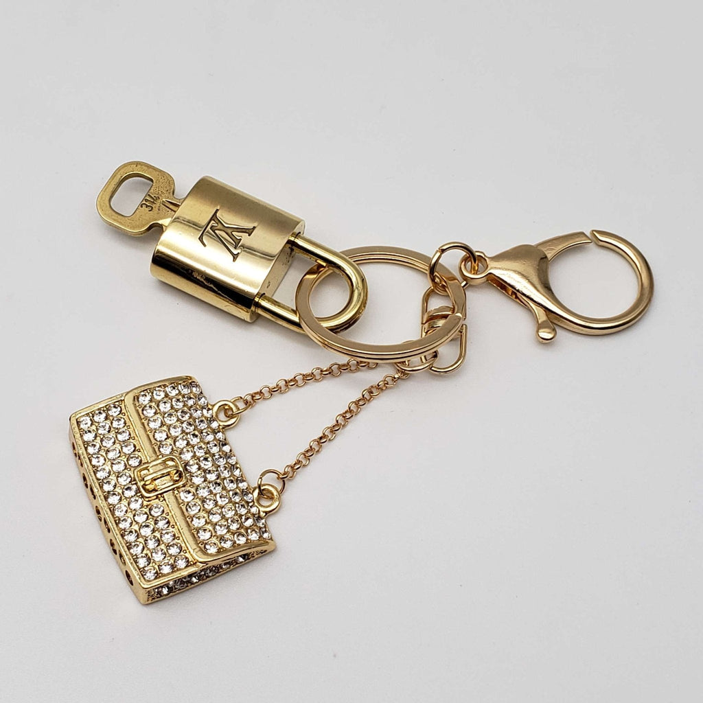 100%  Louis Vuitton Lock and Key with Unbranded Keychain, Keycharm, Bagcharm