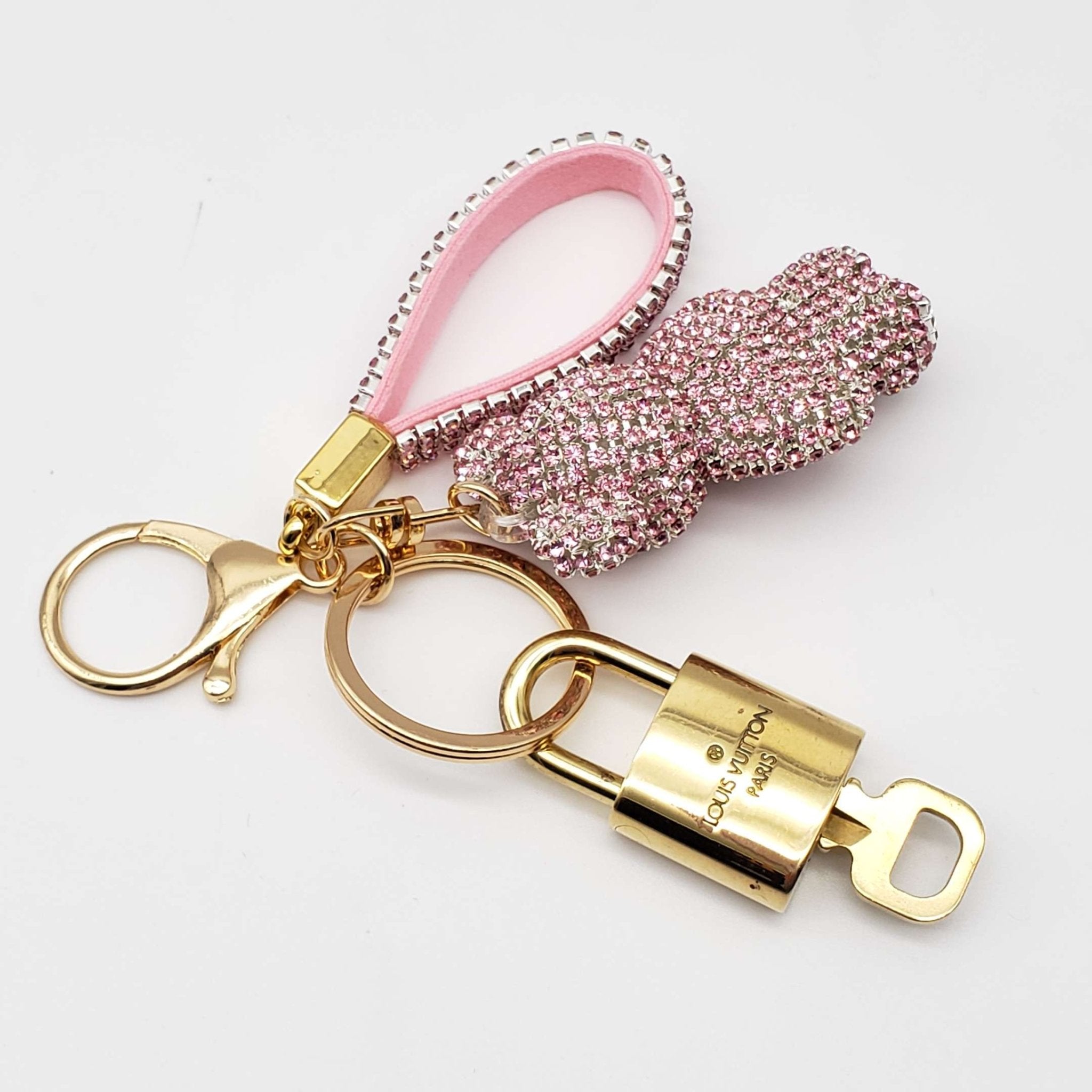 Lo100%  Louis Vuitton Lock and Key with Unbranded Keychain, Keycharm, Bagcharm
