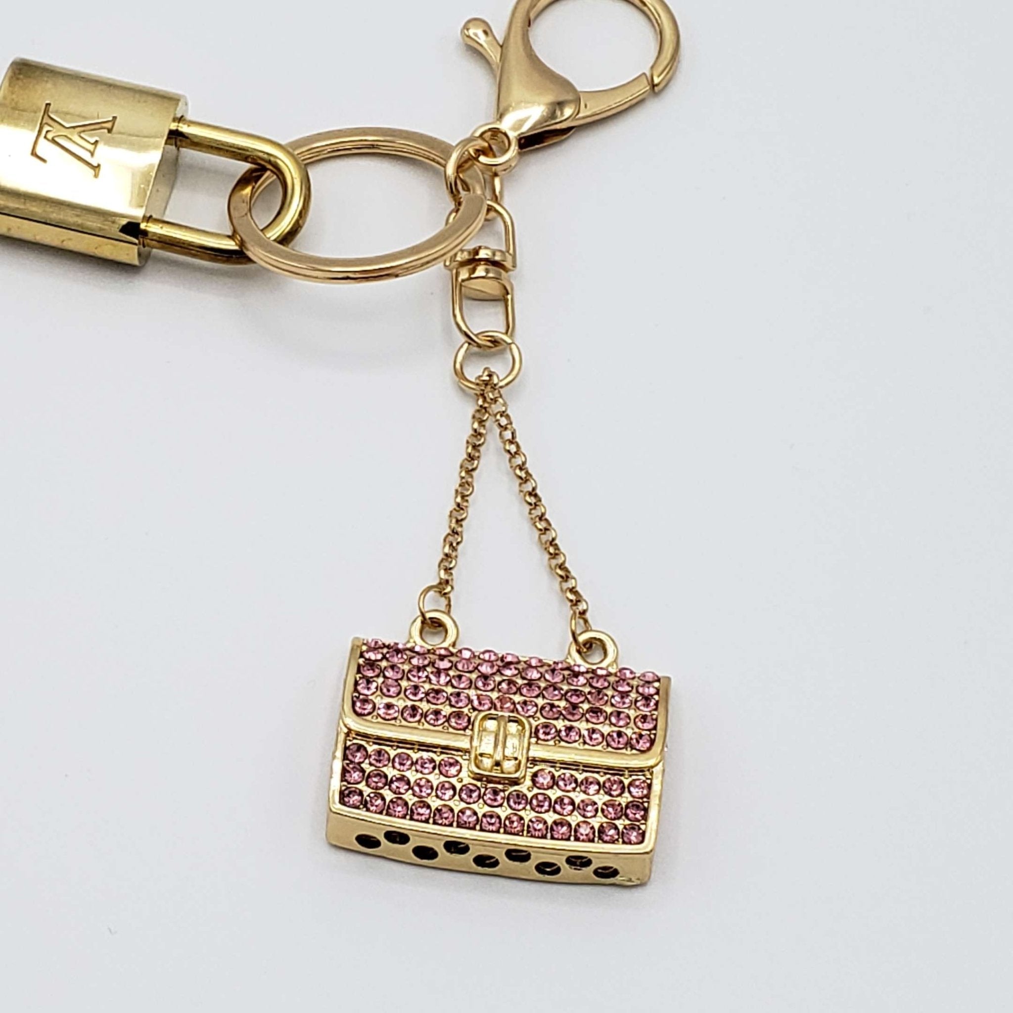 100%  Louis Vuitton Lock and Key with Unbranded Keychain, Keycharm, Bagcharm