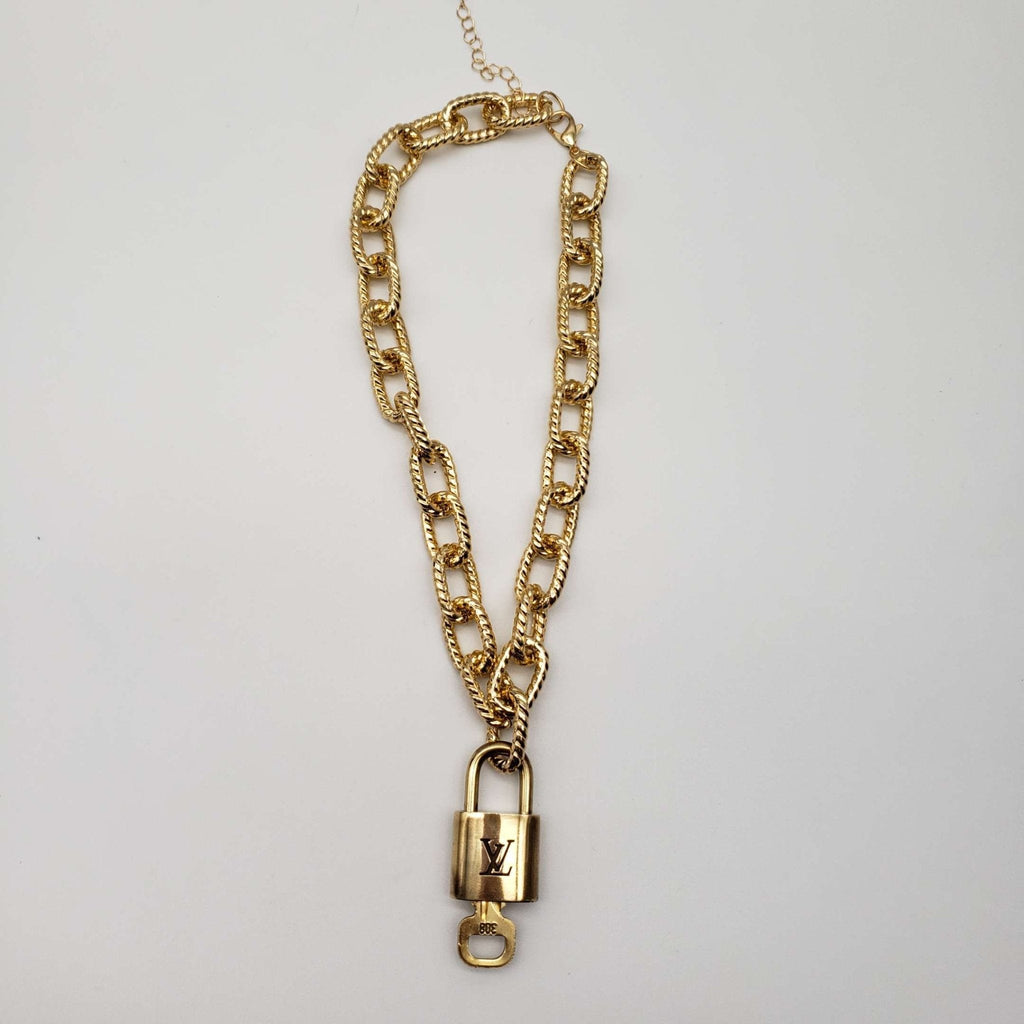 100%  Louis Vuitton Lock and Key with Unbranded Chain Necklace