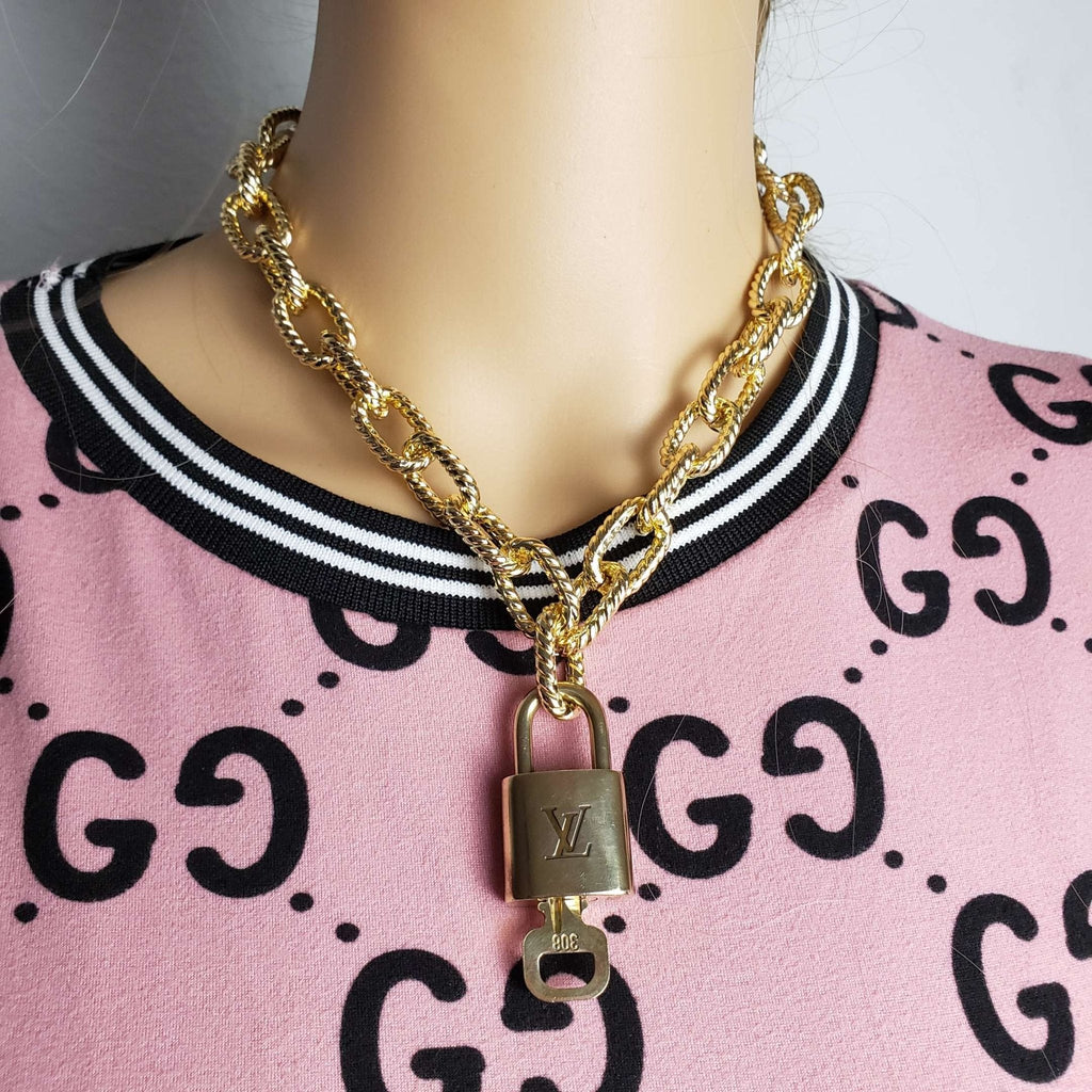 100%  Louis Vuitton Lock and Key with Unbranded Chain Necklace