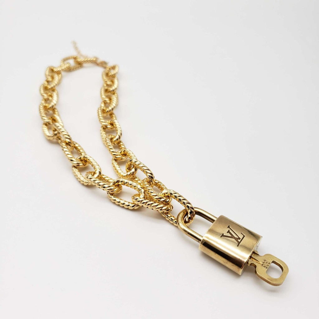 100%  Louis Vuitton Lock and Key with Unbranded Chain Necklace