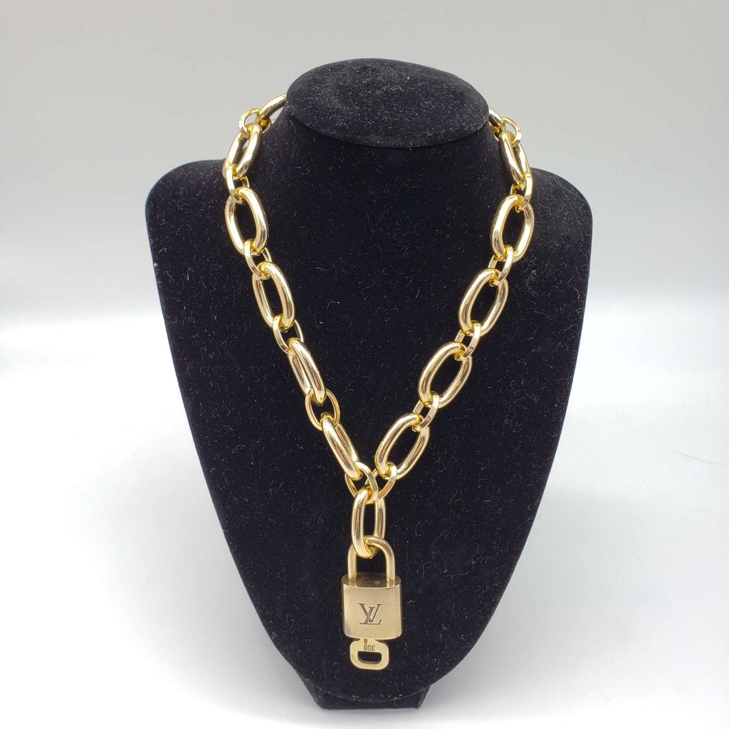 100%  Louis Vuitton Lock and Key with Unbranded Chain Necklace