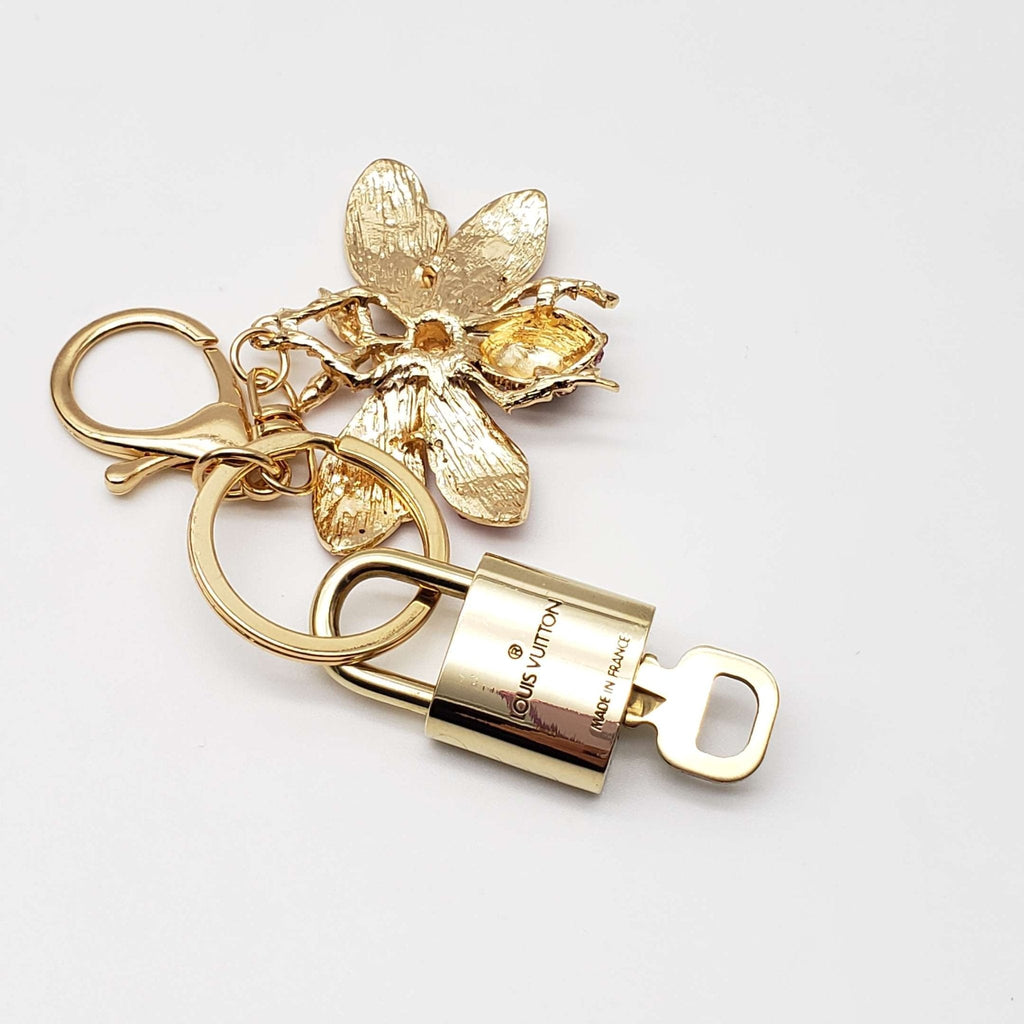 100%  Louis Vuitton Lock and Key with Unbranded Keychain, Keycharm, Bagcharm