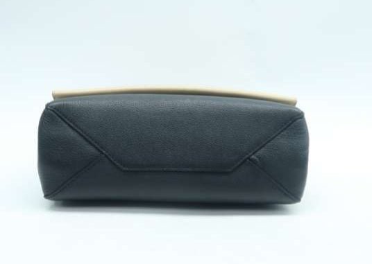 Louis Vuitton Lock me Black&Beige Leather Satchel Bag
