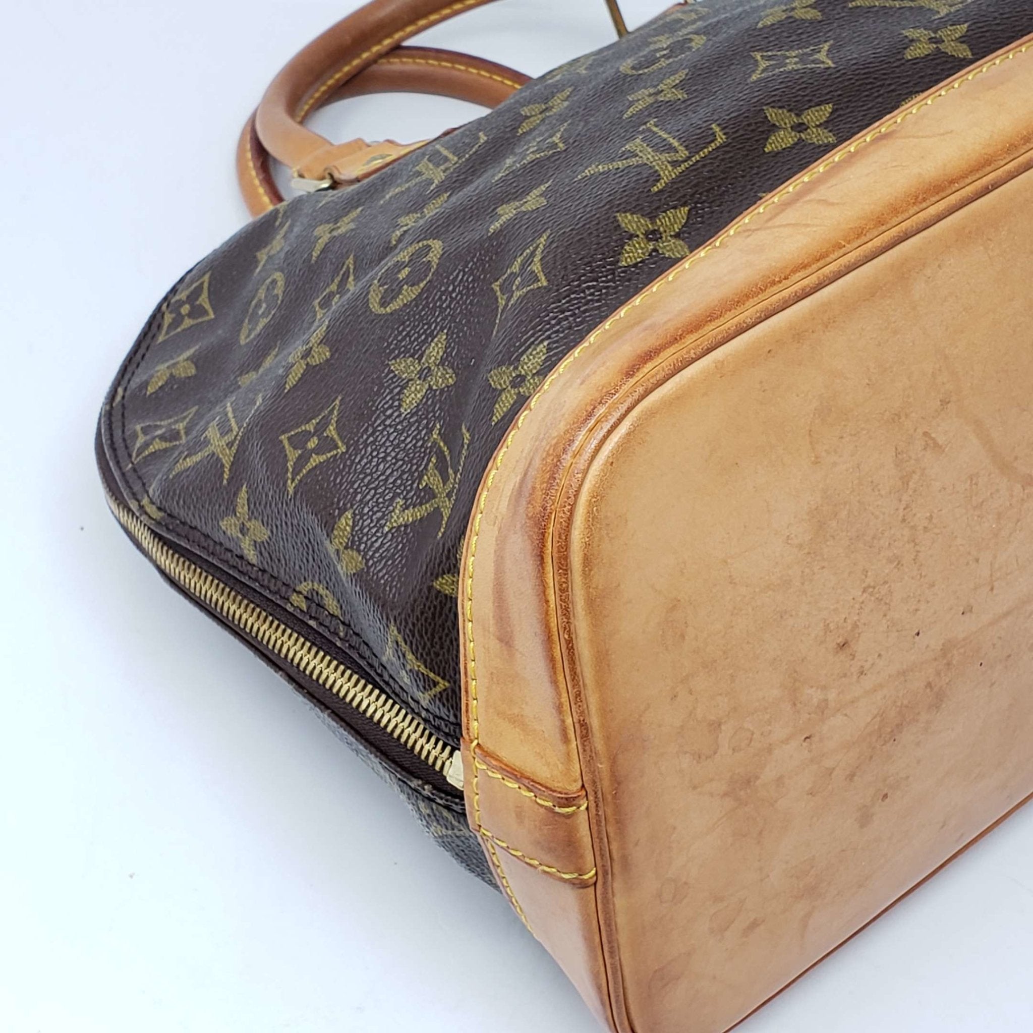 Louis Vuitton Monogram Alma PM Hand Bag