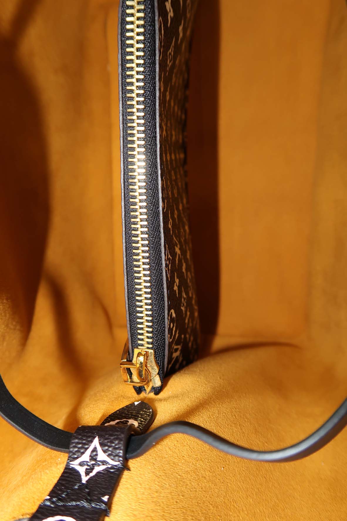 Monogram Giant Jungle NeoNoe Brown