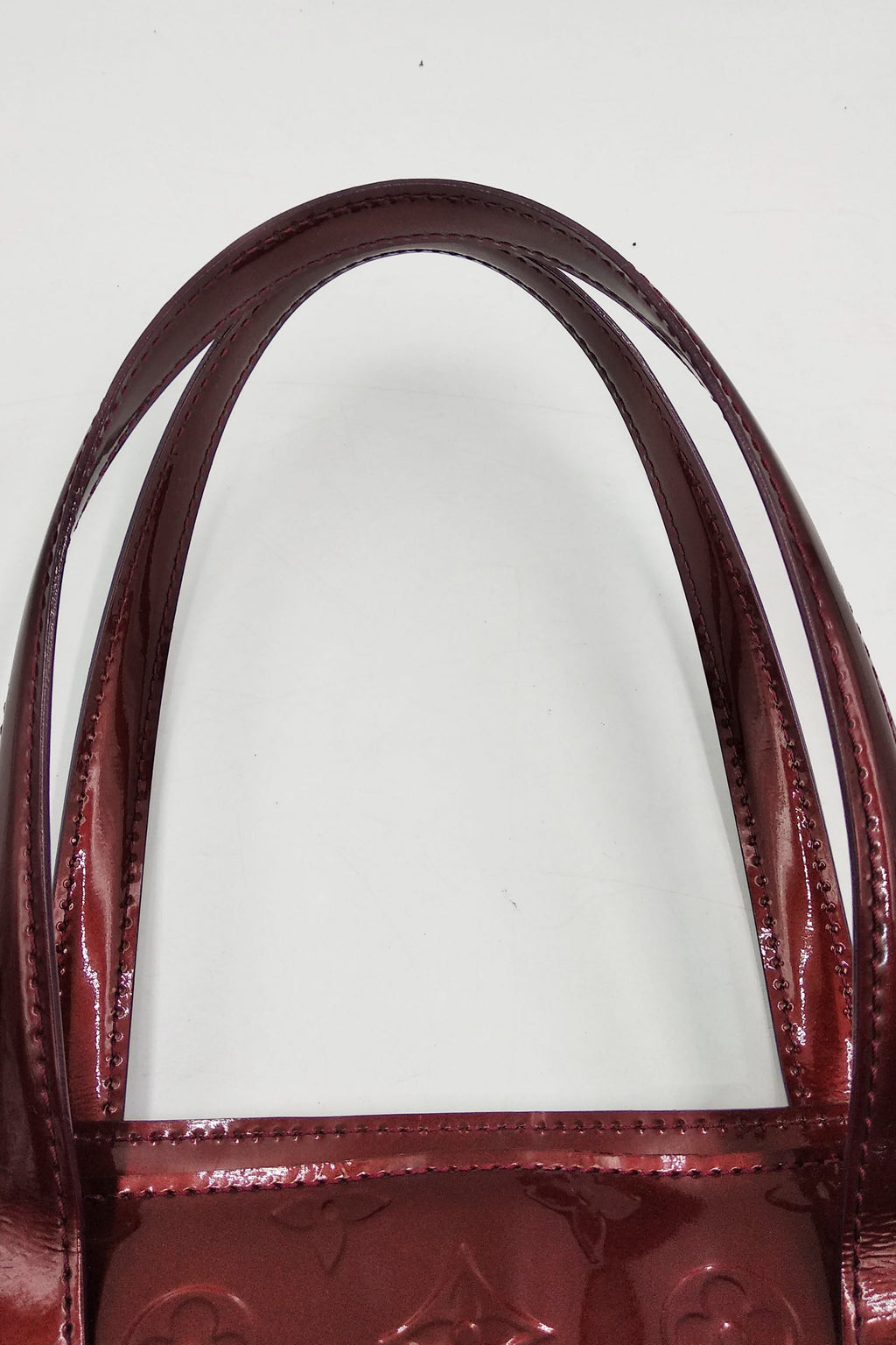 Monogram Vernis Wilshire MM Maroon
