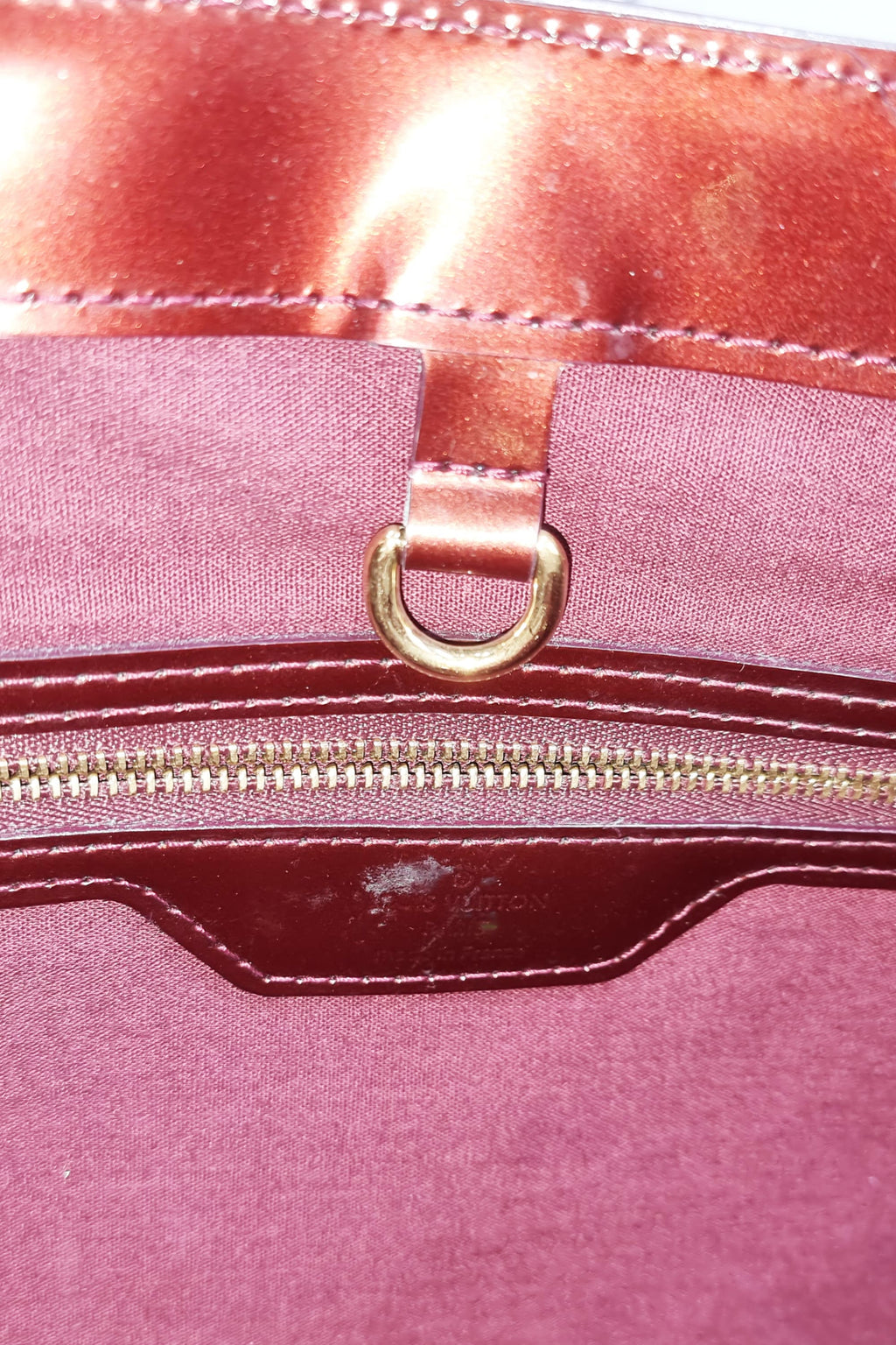Monogram Vernis Wilshire MM Maroon