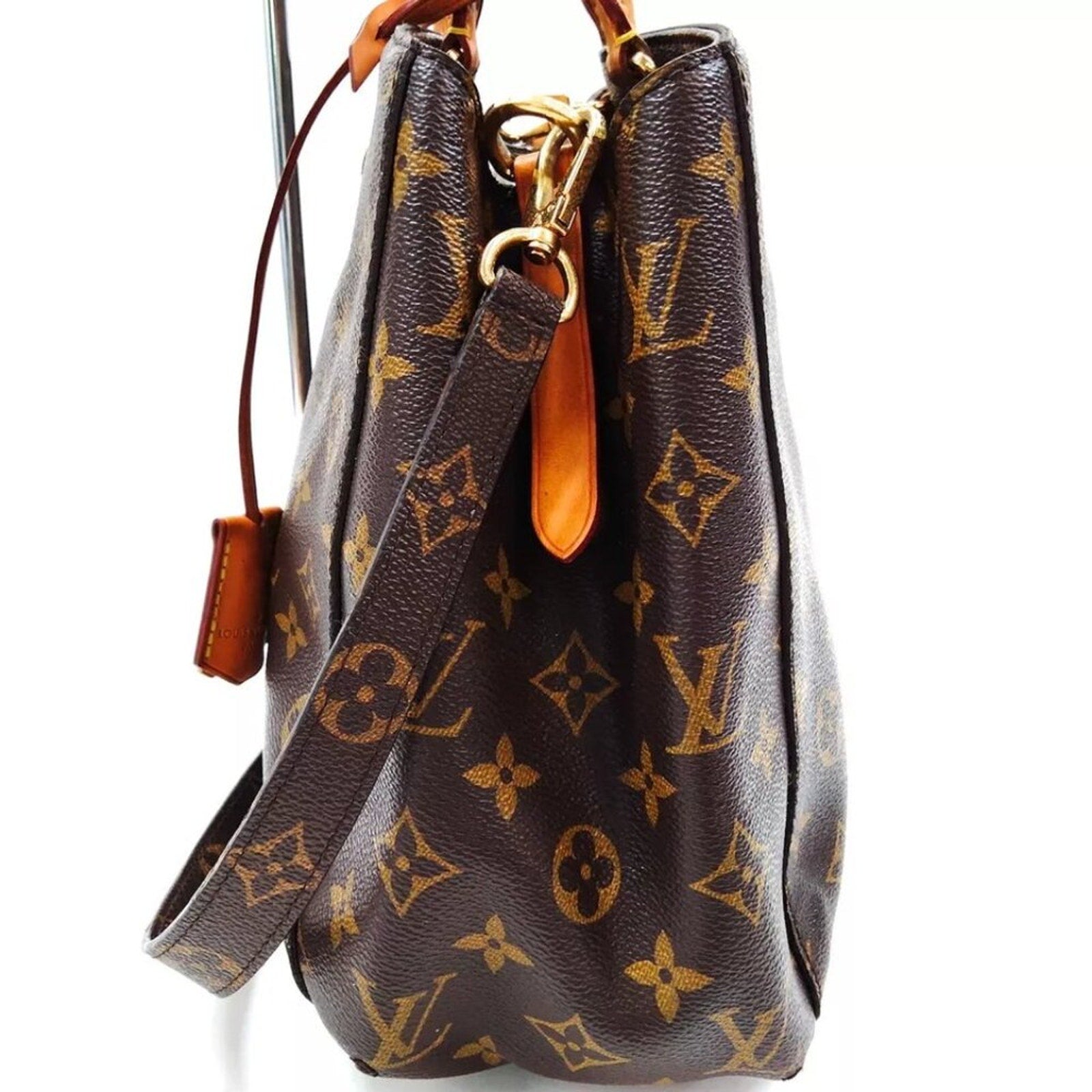 Louis Vuitton Montaigne MM Brown Monogram Hand Bag