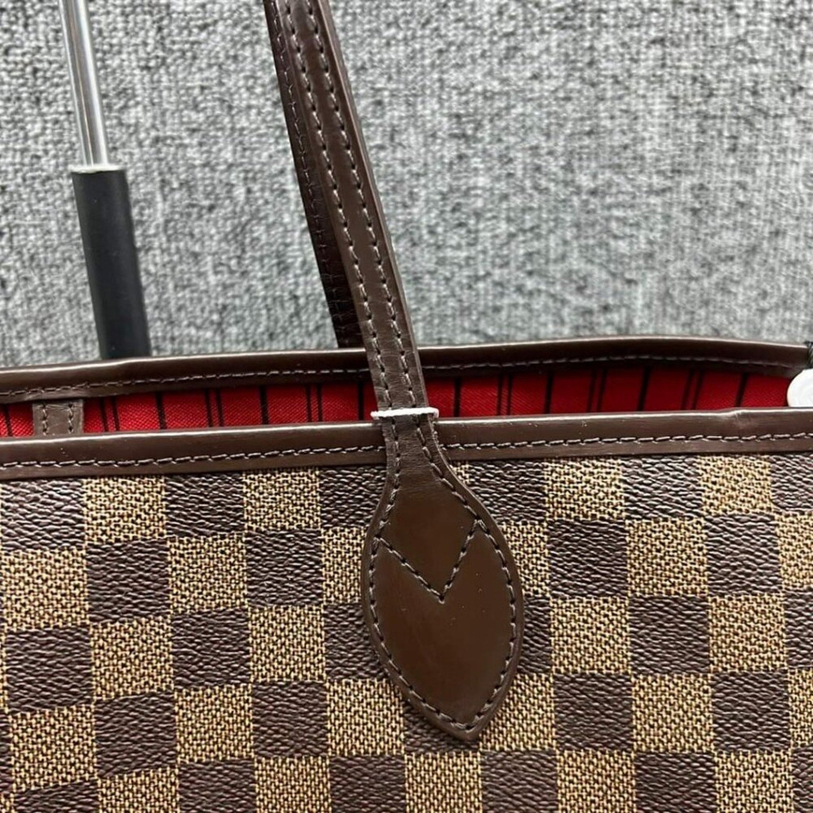 Louis Vuitton Neverfull GM Monogram Canvas Tote Bag