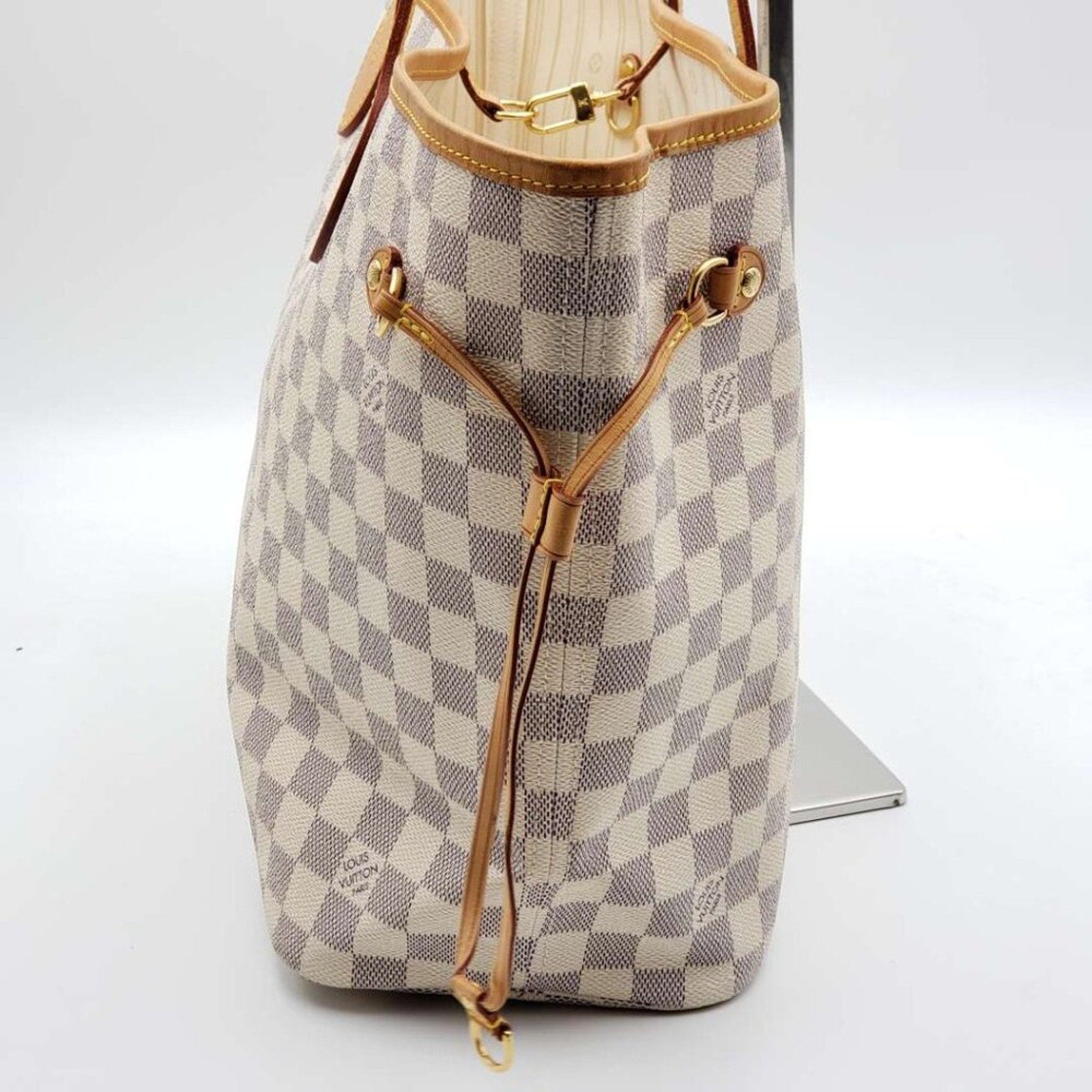 Louis Vuitton Neverfull MM White Damier Azur Canvas Shoulder Bag