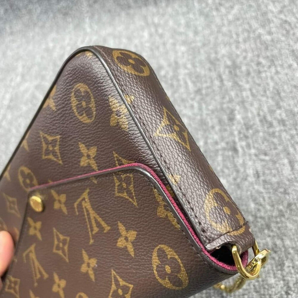 Louis Vuitton Pochette Felice W/Pouch Monogram Leather Bag
