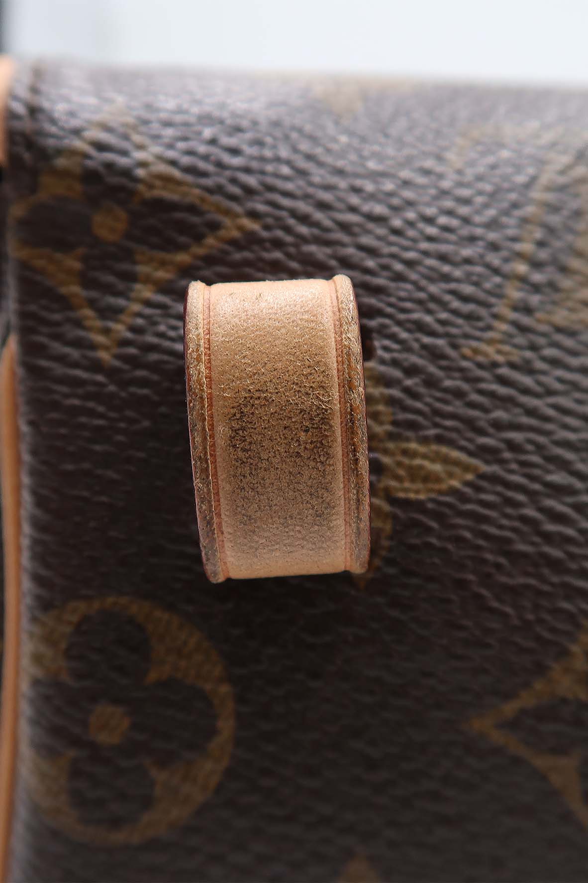 Pochette Friendly Convertible Bag Brown