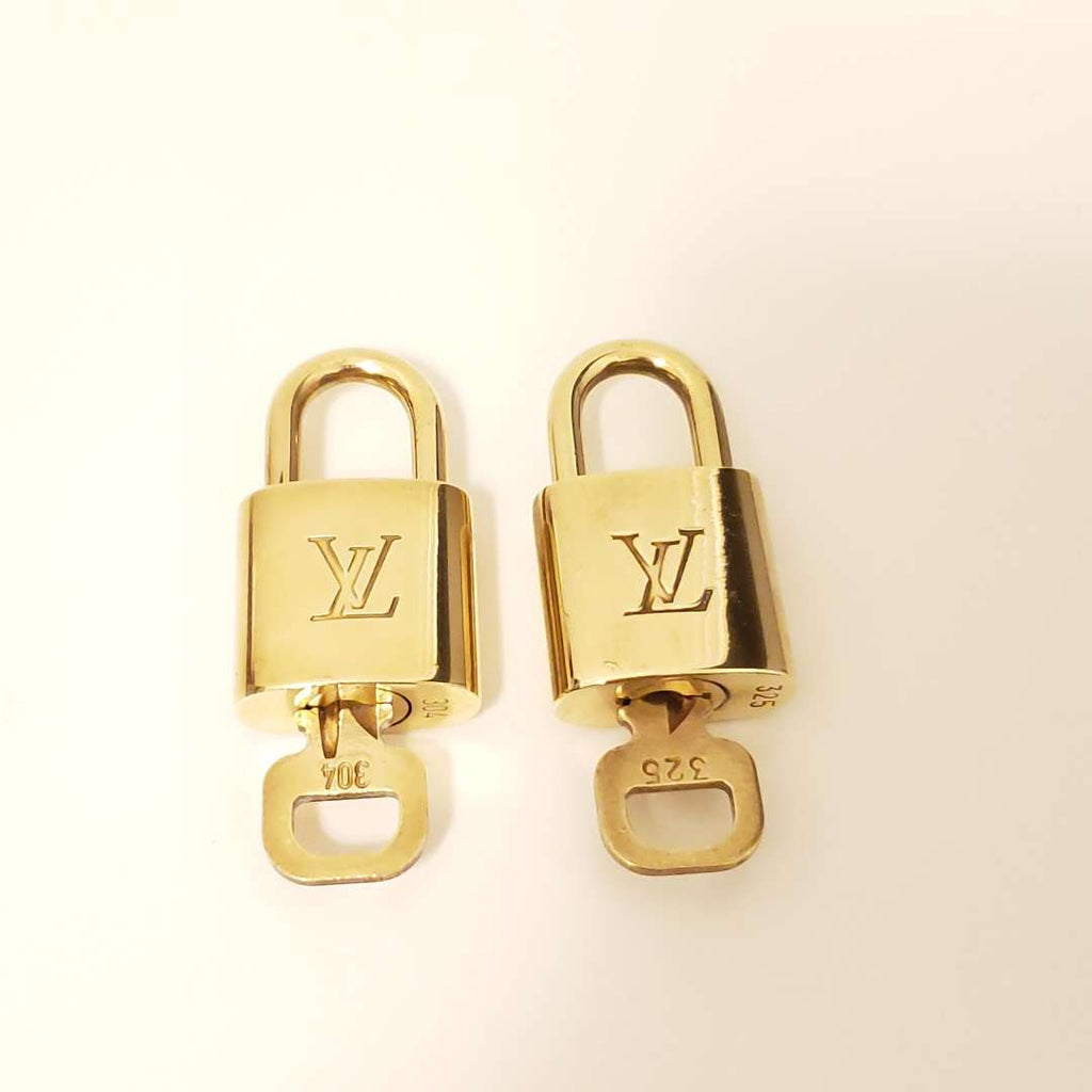 Louis Vuitton Shiny Gold 2 Locks and Keys