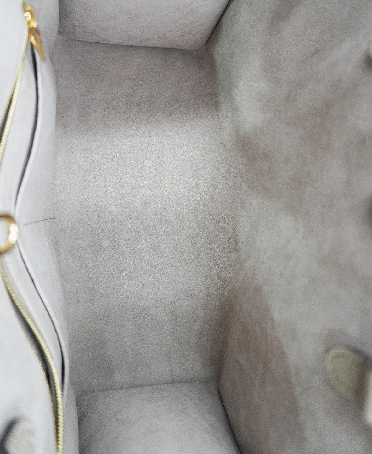 Monogram Onthego MM Bicolor Empreinte Leather Beige