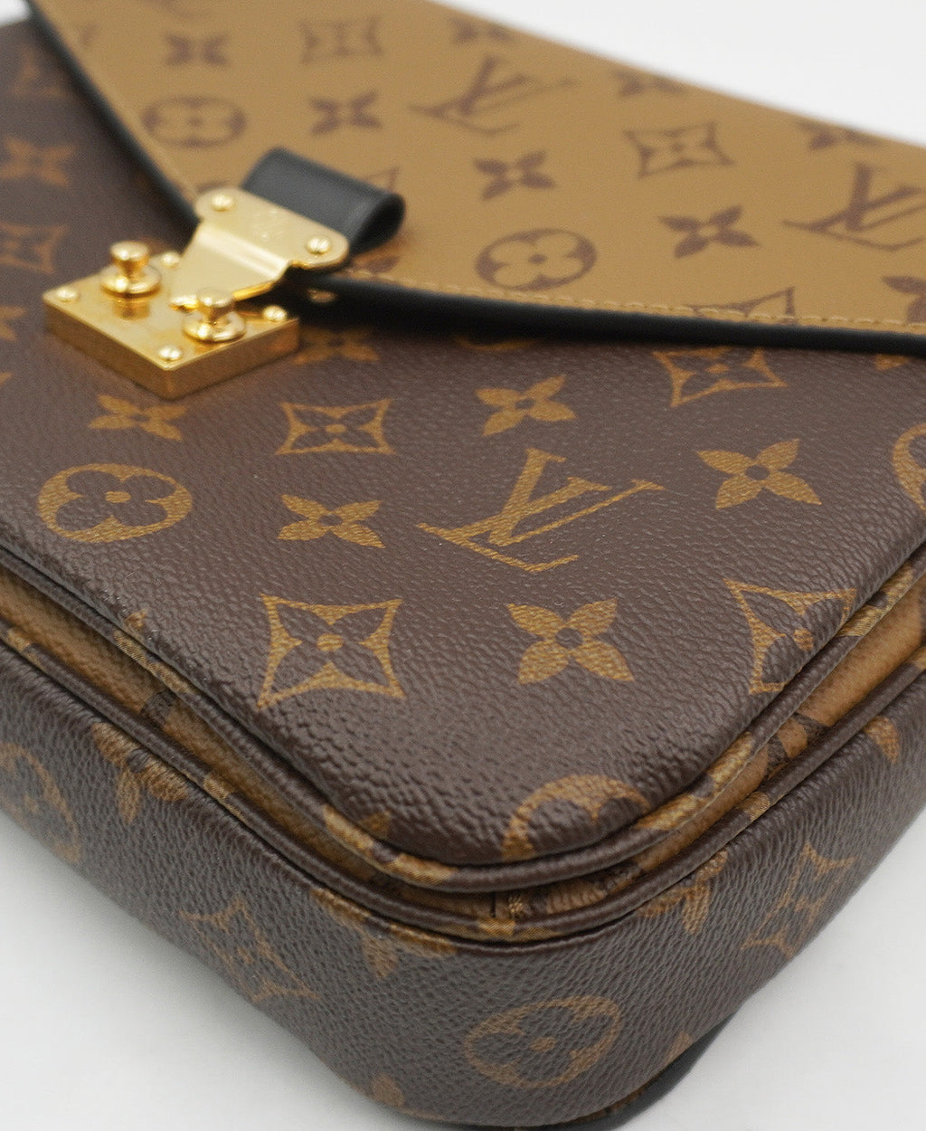 Monogram Reverse Canvas Pochette Metis Brown
