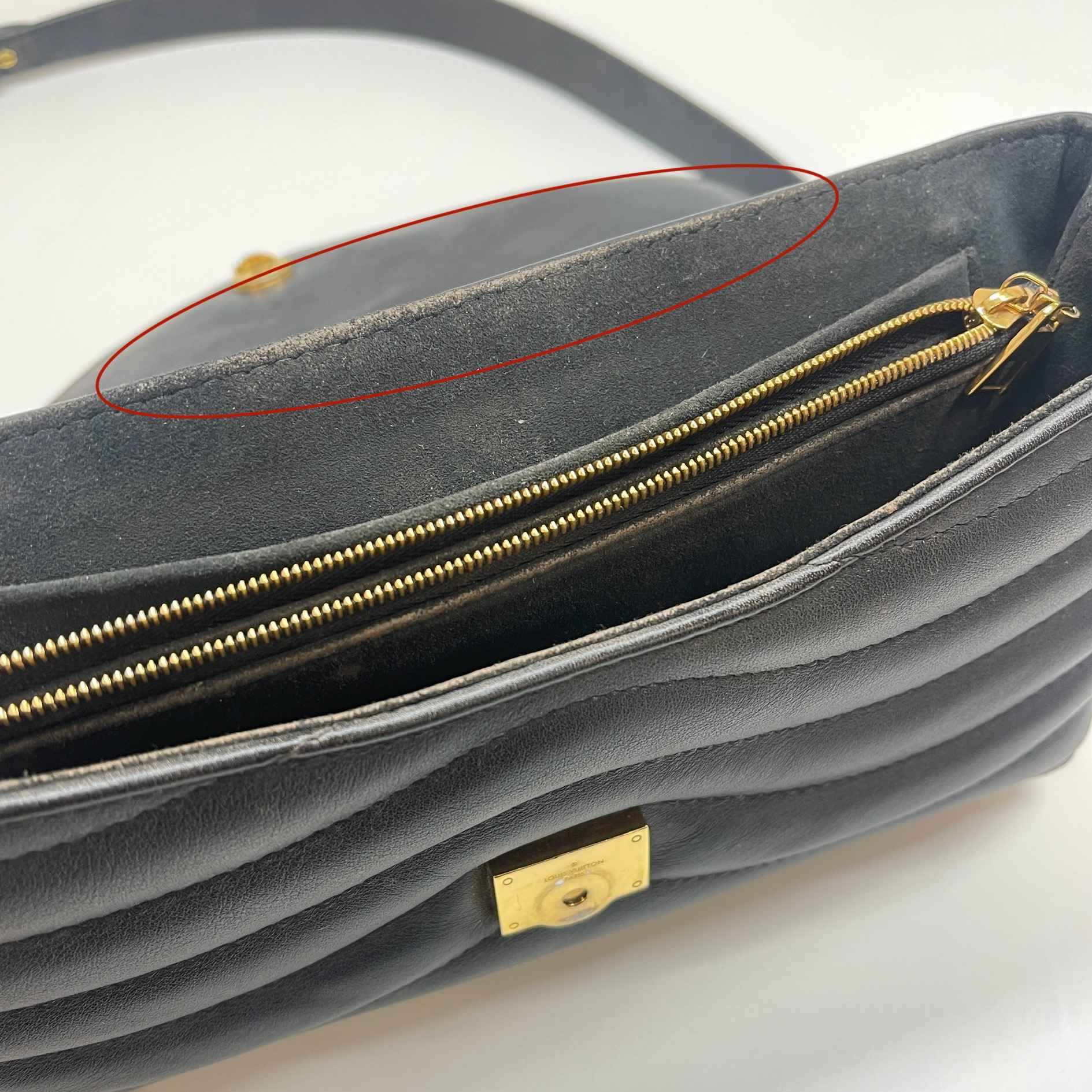 Women's New Wave Gm Chain Handbag Black