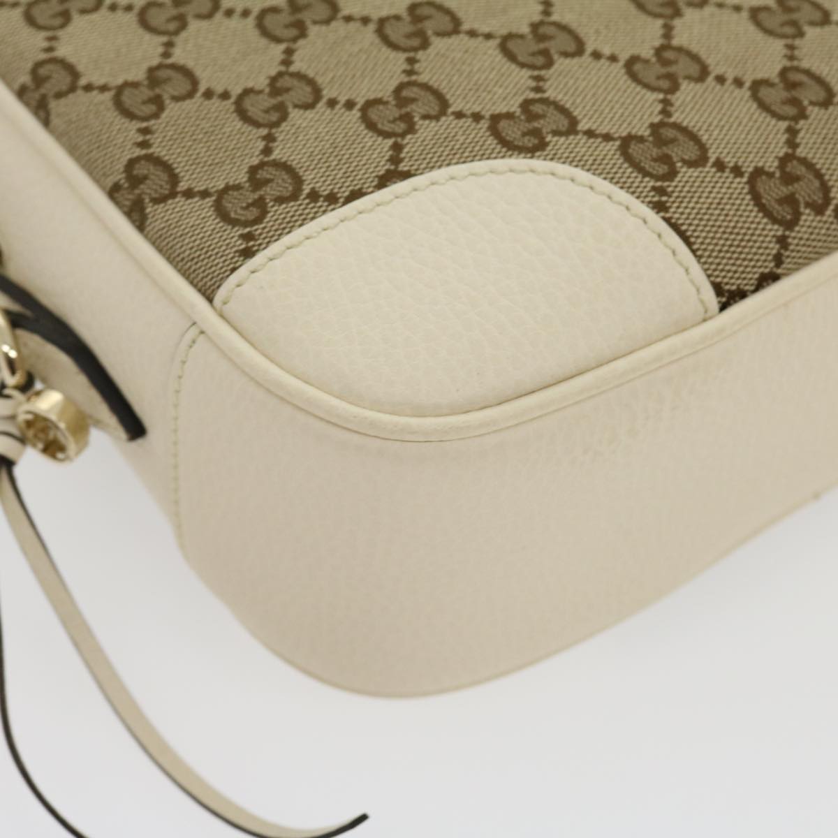 GUCCI GG Canvas Shoulder Bag Beige White lt557A