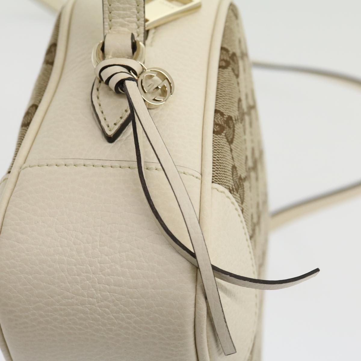 GUCCI GG Canvas Shoulder Bag Beige White lt557A