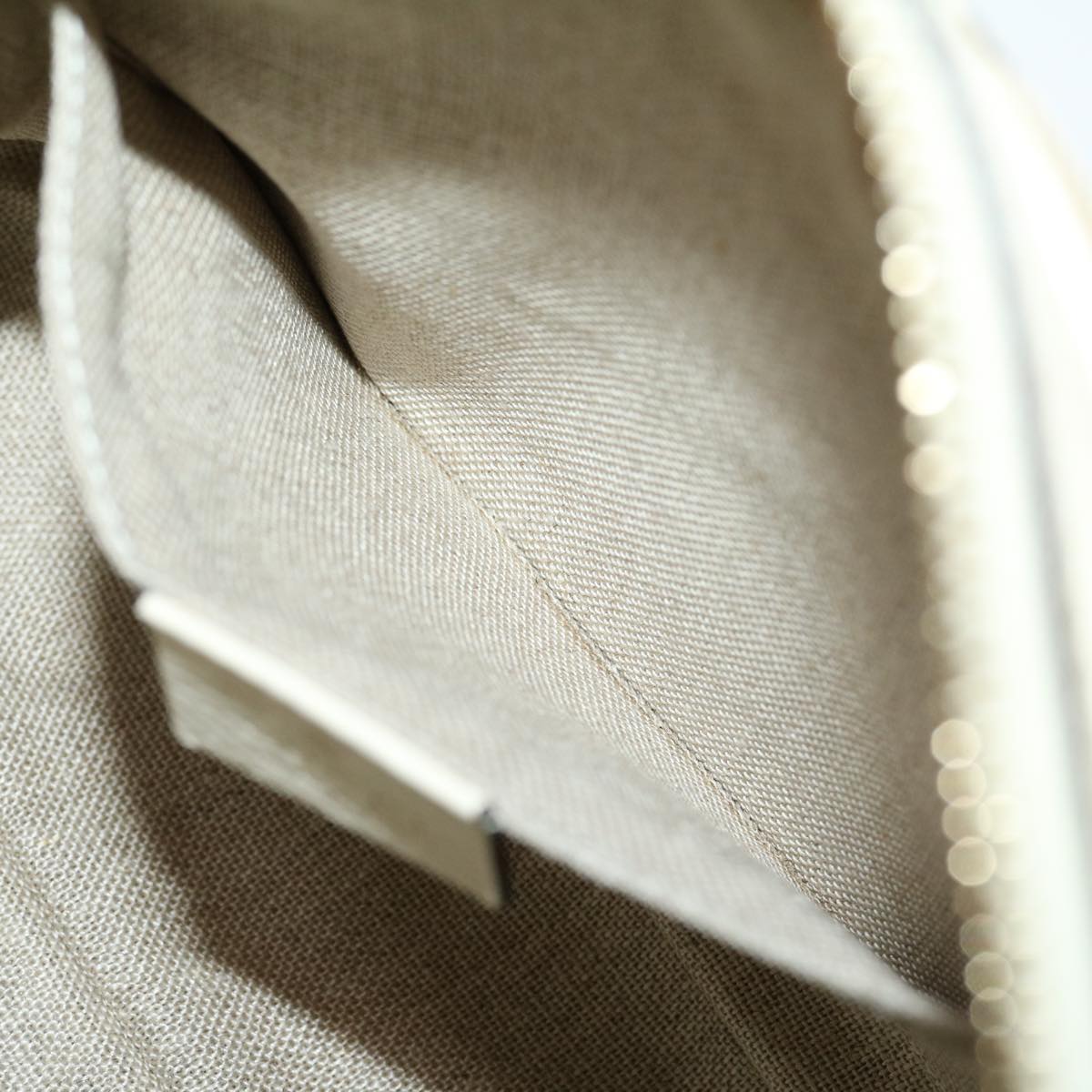 GUCCI GG Canvas Shoulder Bag Beige White lt557A
