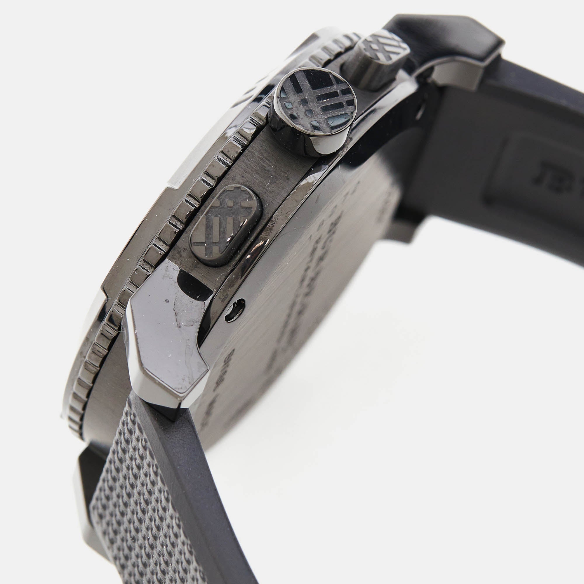 BURBERRY Black PVD Coated Stainless Steel Rubber Trench BU2301 Men's Wristwatch 42.50 mm