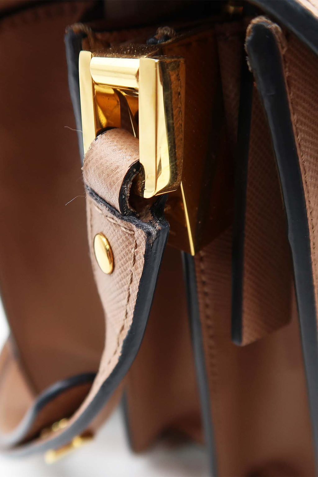 Trunk Medium Shoulder Bag Nude