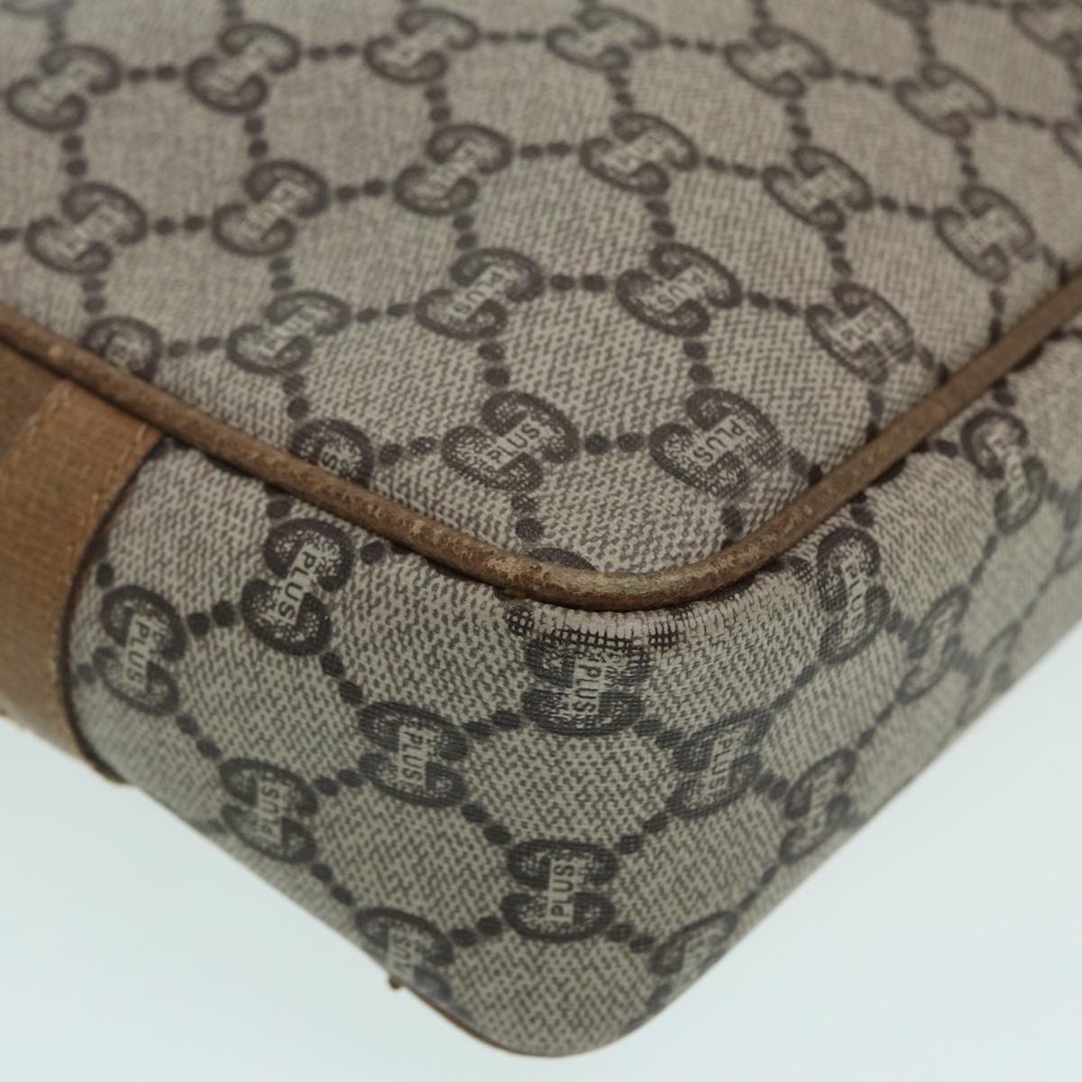 GUCCI GG Plus Supreme Clutch Bag PVC Beige mr376