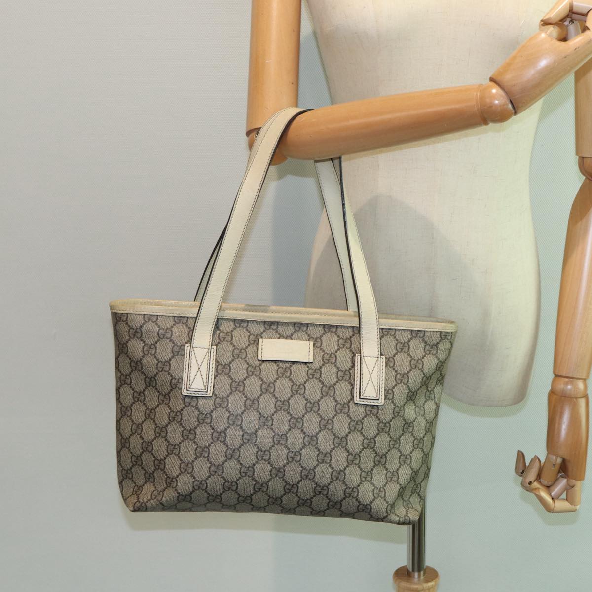 GUCCI GG Supreme Hand Bag PVC Leather Beige 211138 mr392